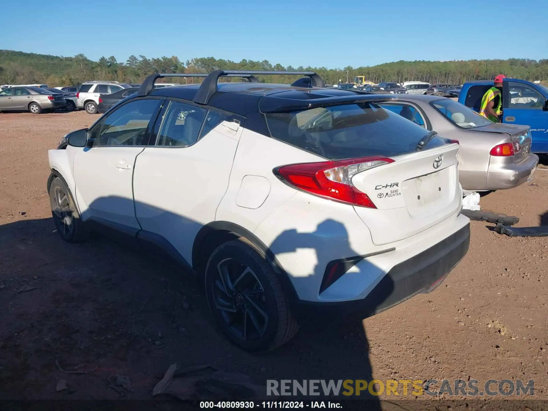 3 Photograph of a damaged car NMTKHMBX7NR146336 TOYOTA C-HR 2022