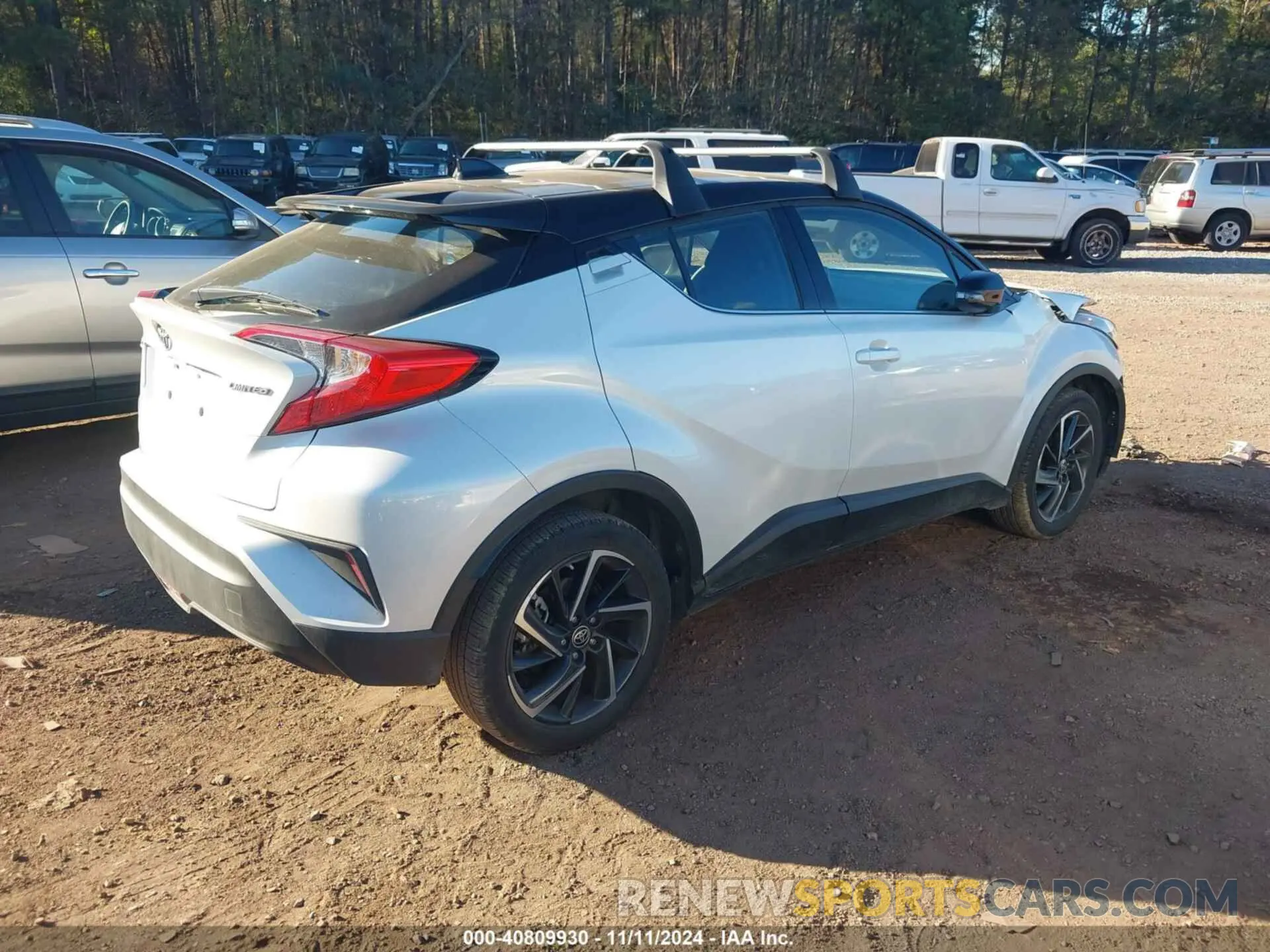 4 Photograph of a damaged car NMTKHMBX7NR146336 TOYOTA C-HR 2022