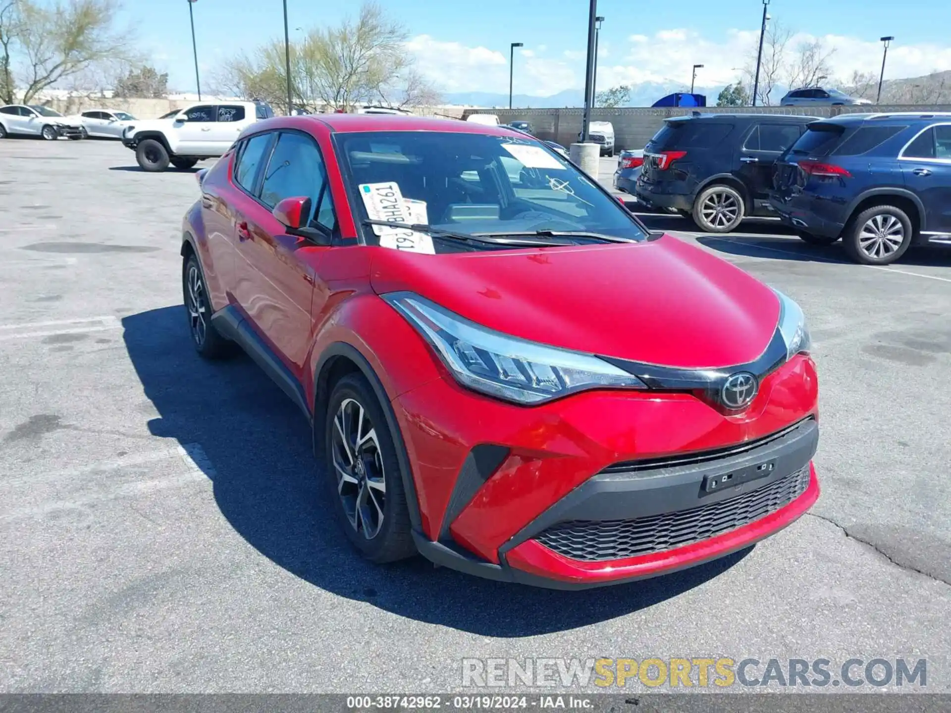 1 Photograph of a damaged car NMTKHMBX8NR143106 TOYOTA C-HR 2022