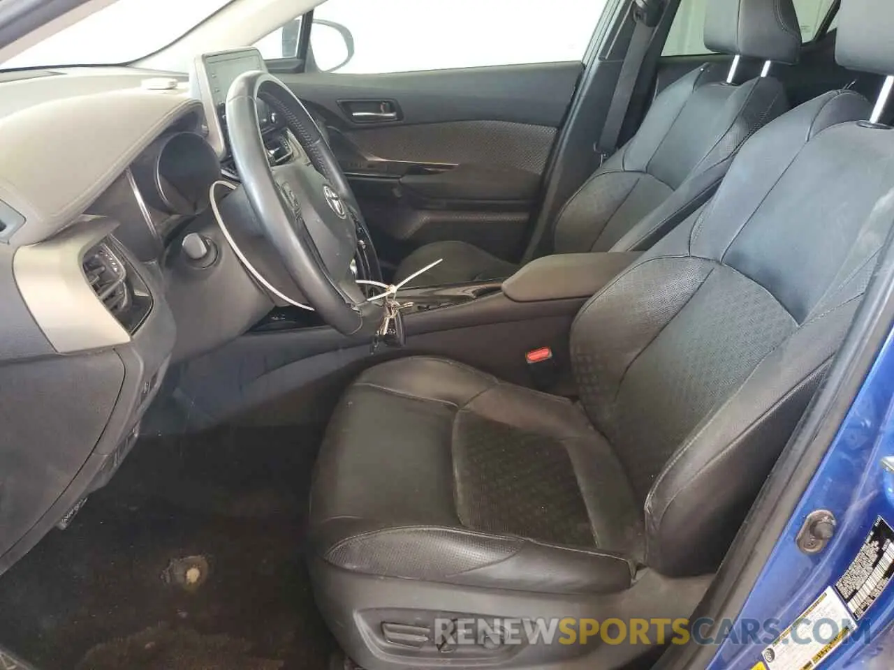 7 Photograph of a damaged car NMTKHMBX8NR145339 TOYOTA C-HR 2022