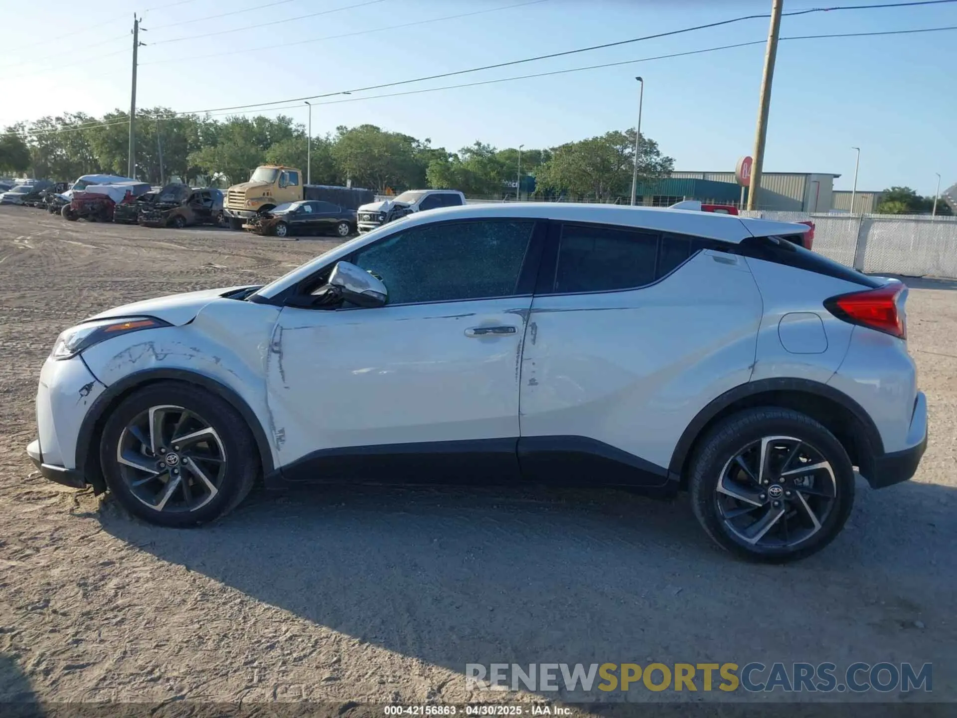 14 Photograph of a damaged car NMTKHMBX8NR145518 TOYOTA C-HR 2022