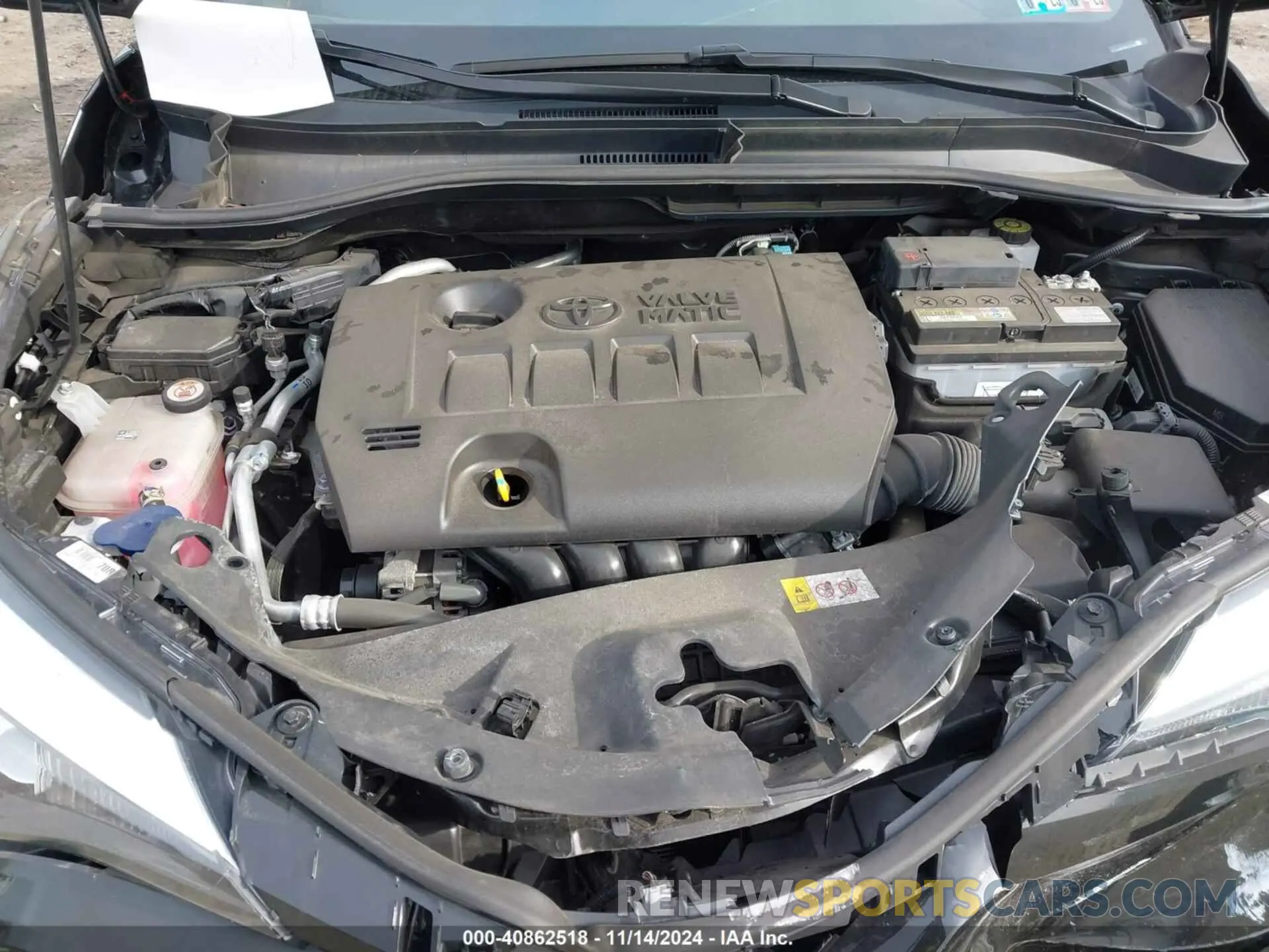 10 Photograph of a damaged car NMTKHMBX8NR145826 TOYOTA C-HR 2022