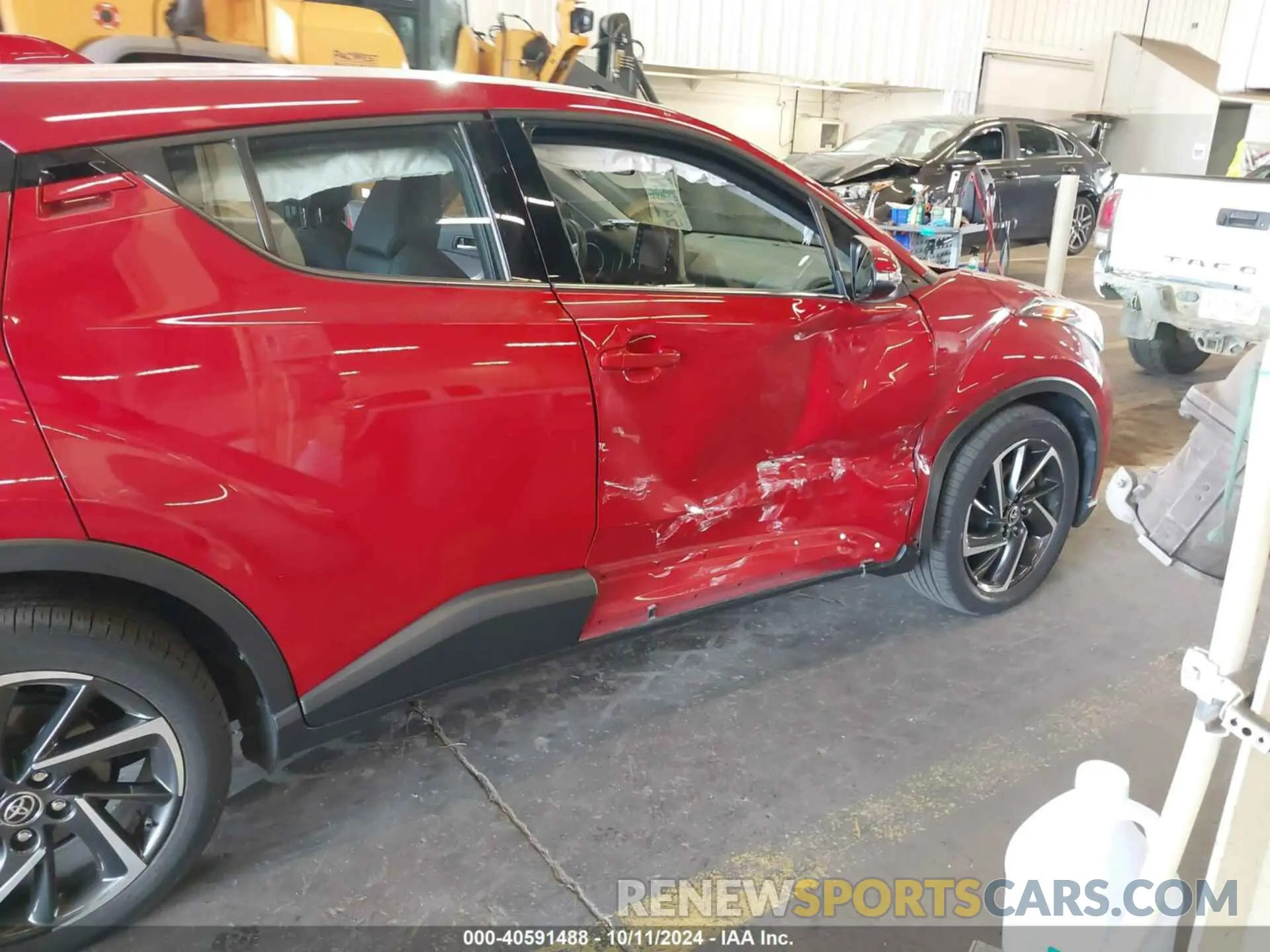21 Photograph of a damaged car NMTKHMBX9NR140490 TOYOTA C-HR 2022