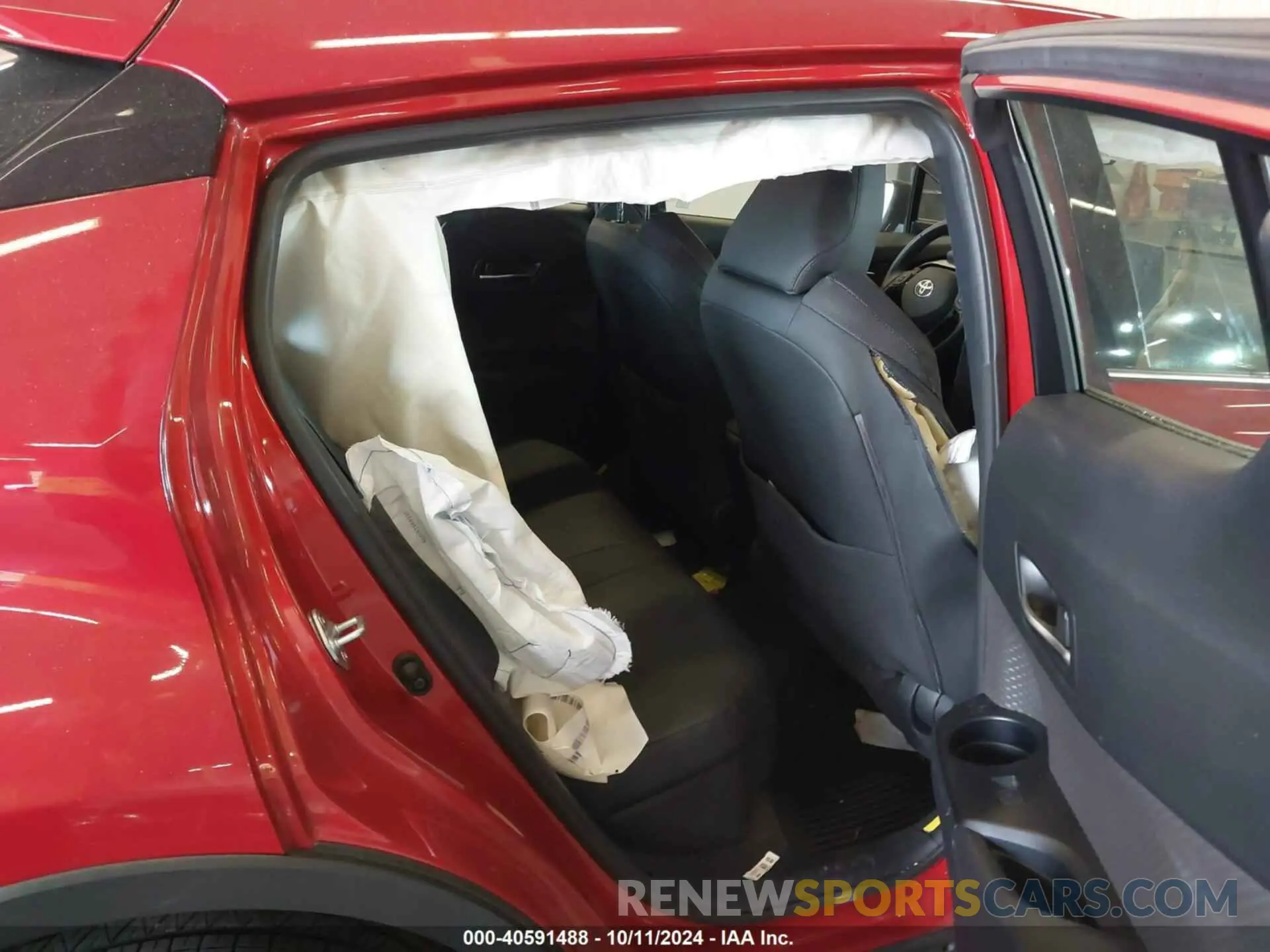 8 Photograph of a damaged car NMTKHMBX9NR140490 TOYOTA C-HR 2022