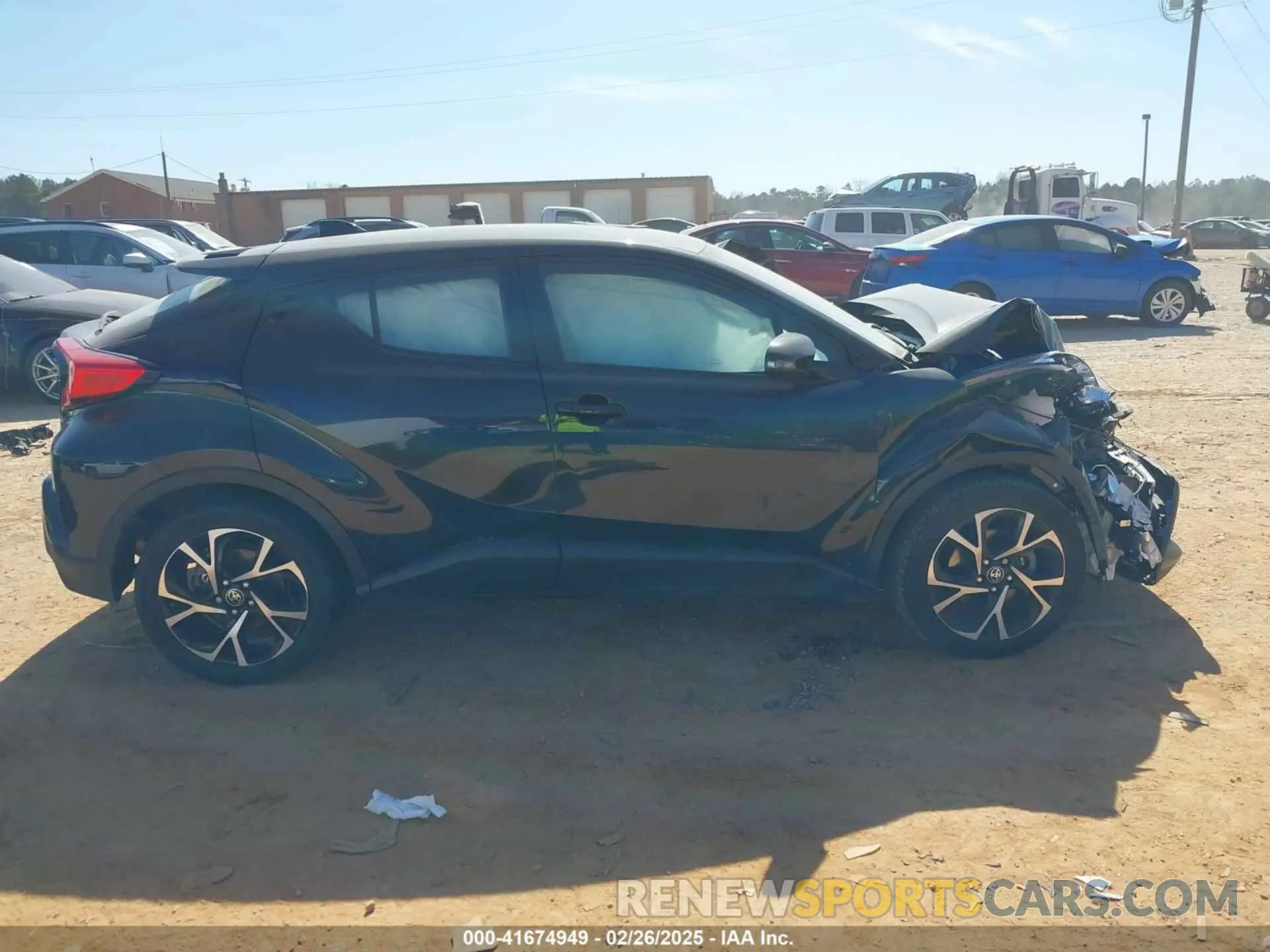 12 Photograph of a damaged car NMTKHMBX9NR142398 TOYOTA C-HR 2022