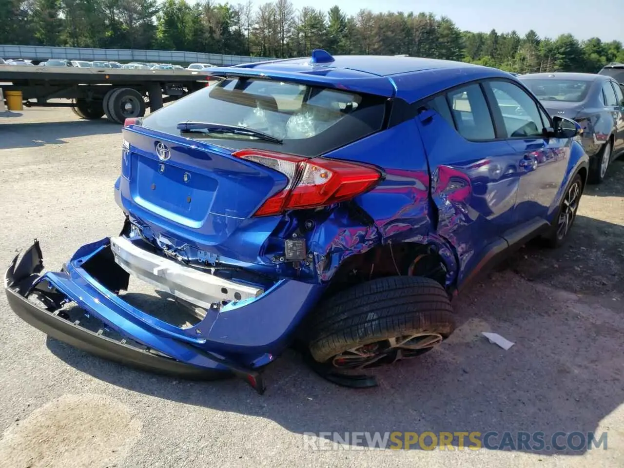 4 Photograph of a damaged car NMTKHMBXXNR141115 TOYOTA C-HR 2022