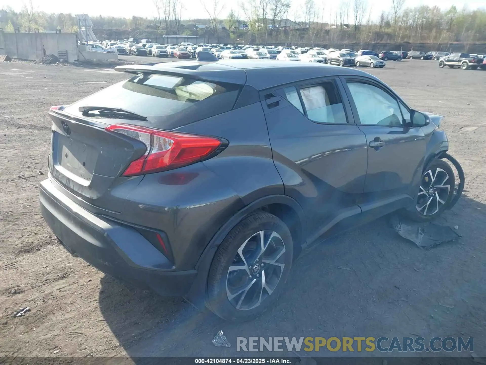 4 Photograph of a damaged car NMTKHMBXXNR145682 TOYOTA C-HR 2022
