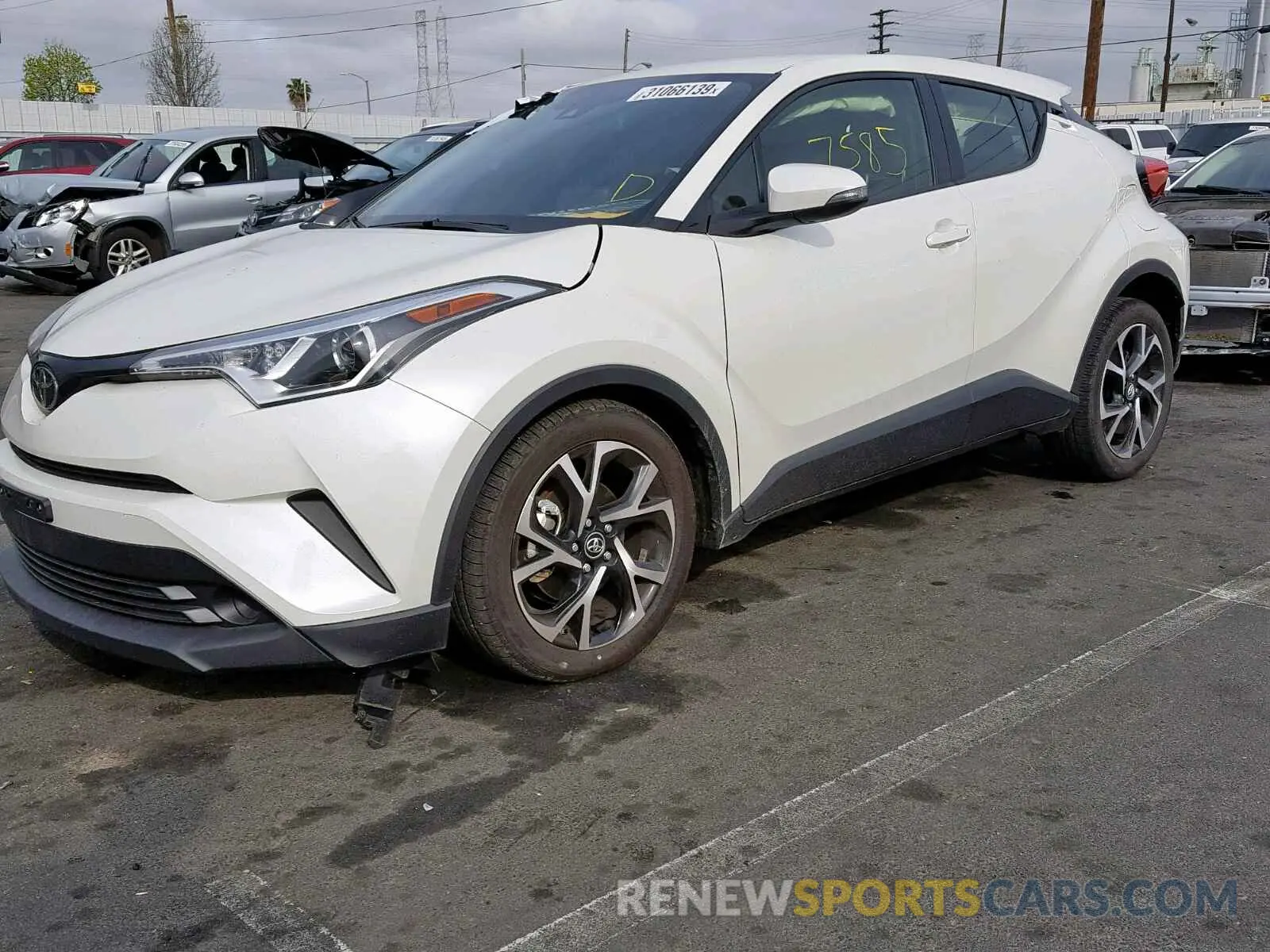 2 Photograph of a damaged car JTNKHMBX3K1013823 TOYOTA C-HR XLE 2019
