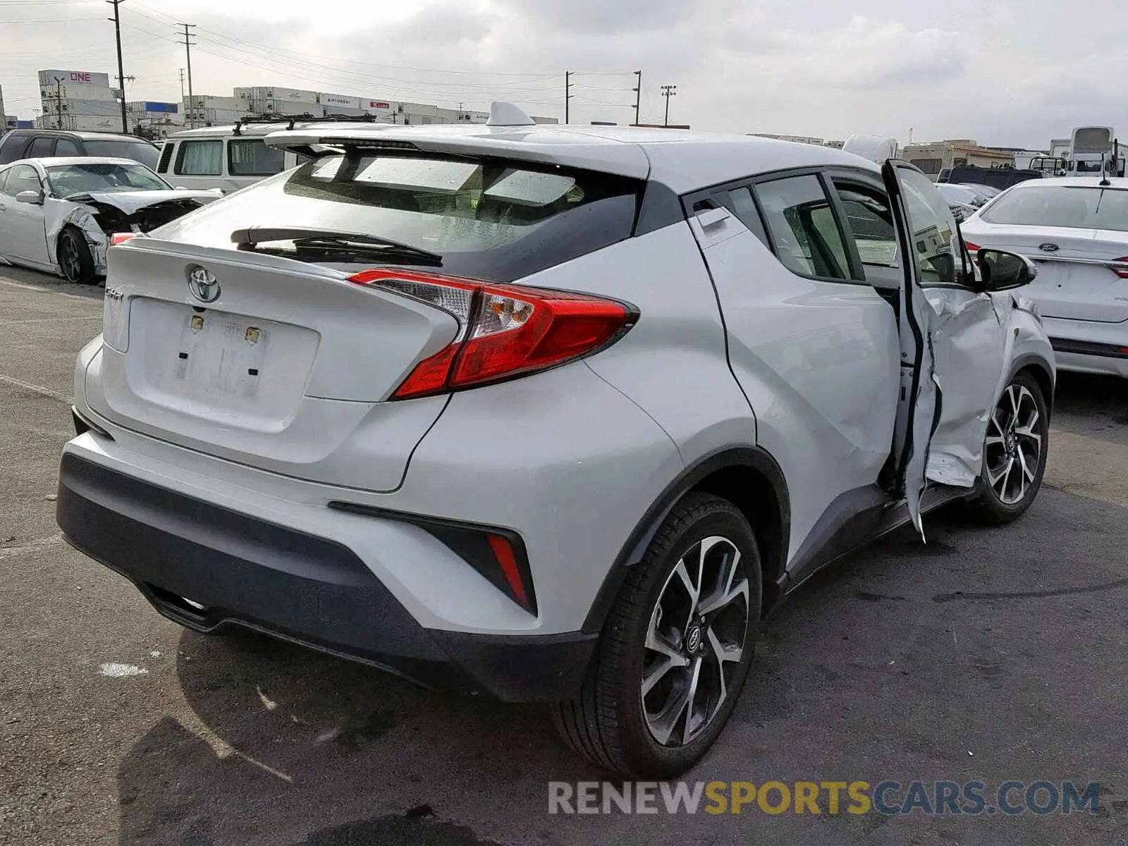4 Photograph of a damaged car JTNKHMBX3K1013823 TOYOTA C-HR XLE 2019