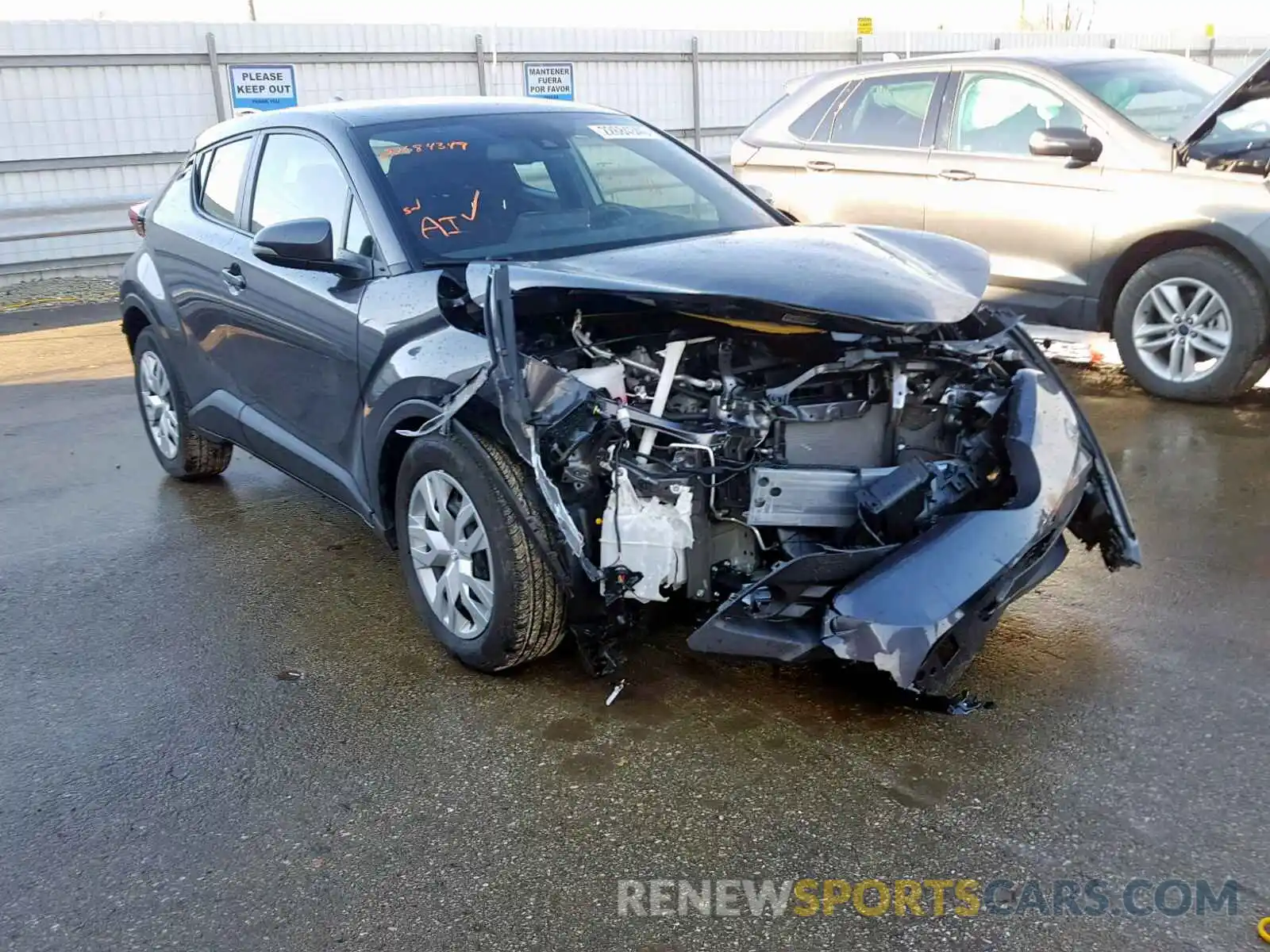 1 Photograph of a damaged car JTNKHMBX4K1018089 TOYOTA C-HR XLE 2019