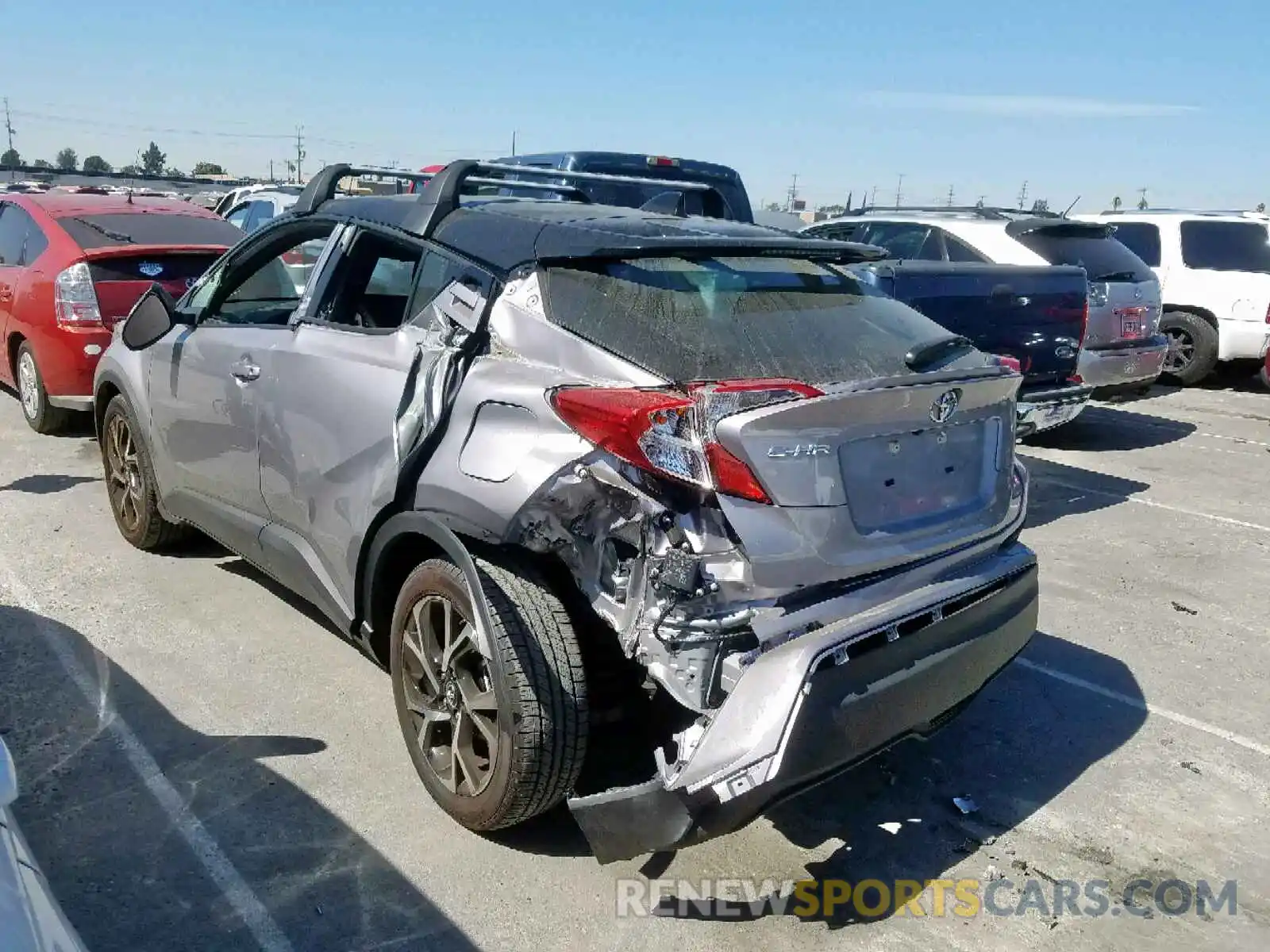 3 Photograph of a damaged car JTNKHMBX5K1039078 TOYOTA C-HR XLE 2019