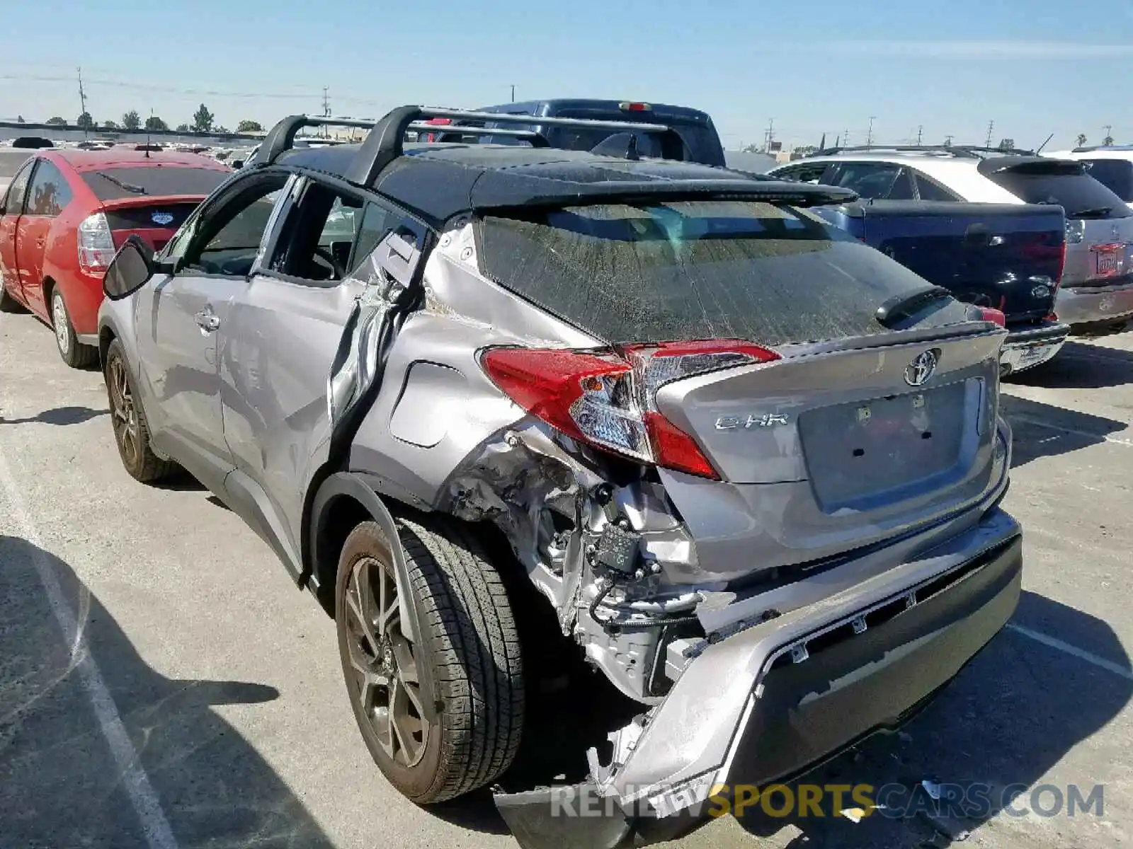 9 Photograph of a damaged car JTNKHMBX5K1039078 TOYOTA C-HR XLE 2019