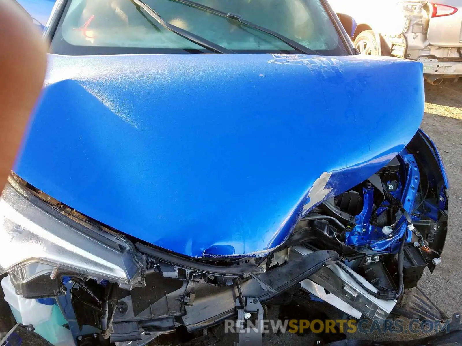 7 Photograph of a damaged car JTNKHMBX6K1029806 TOYOTA C-HR XLE 2019