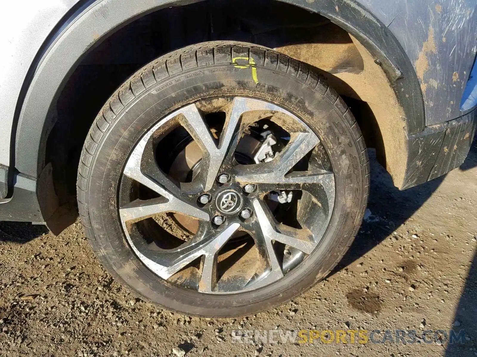 9 Photograph of a damaged car JTNKHMBX7K1029247 TOYOTA C-HR XLE 2019