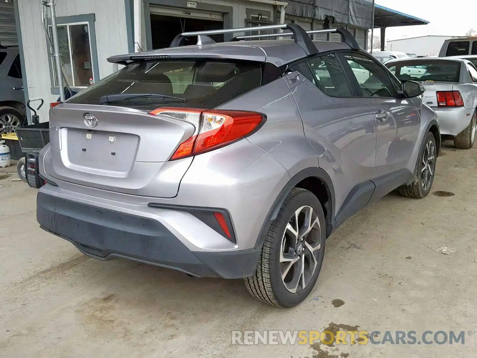 4 Photograph of a damaged car JTNKHMBX8K1019195 TOYOTA C-HR XLE 2019