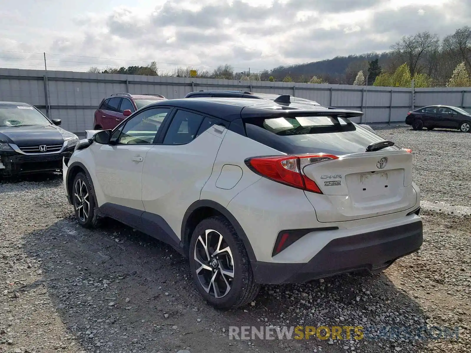 3 Photograph of a damaged car JTNKHMBX9K1015060 TOYOTA C-HR XLE 2019