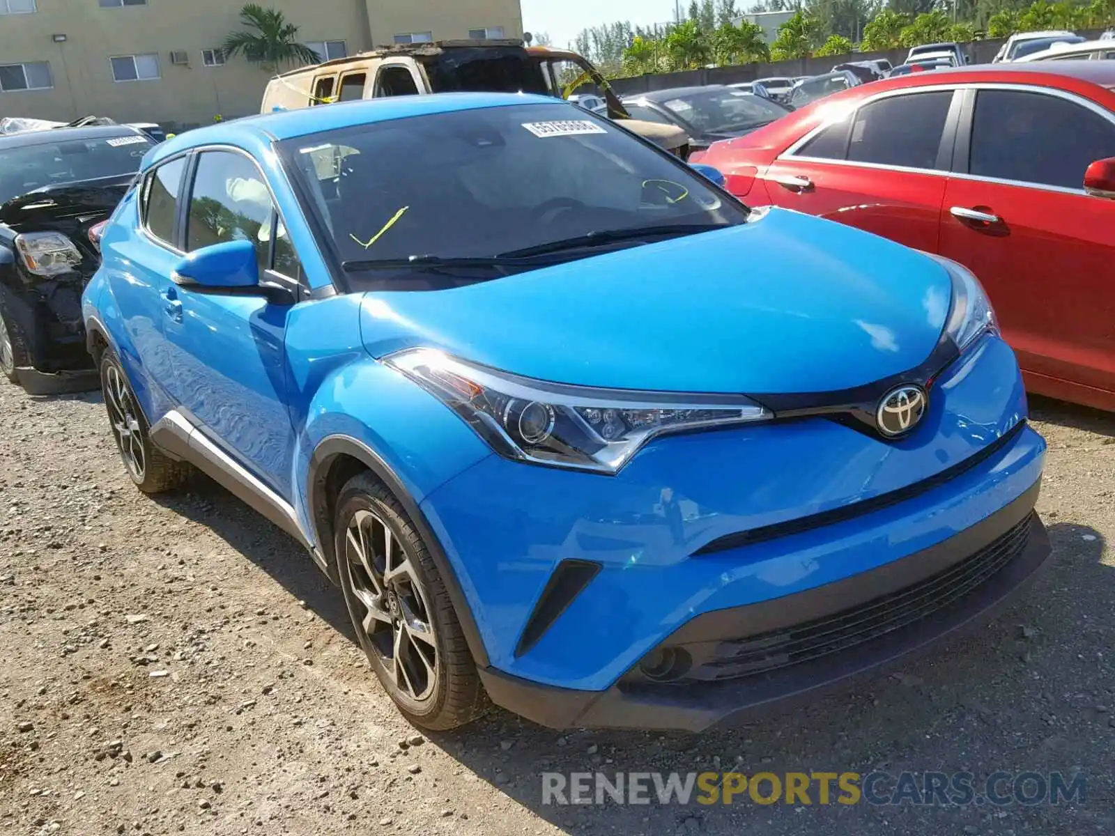 1 Photograph of a damaged car JTNKHMBXXK1018985 TOYOTA C-HR XLE 2019