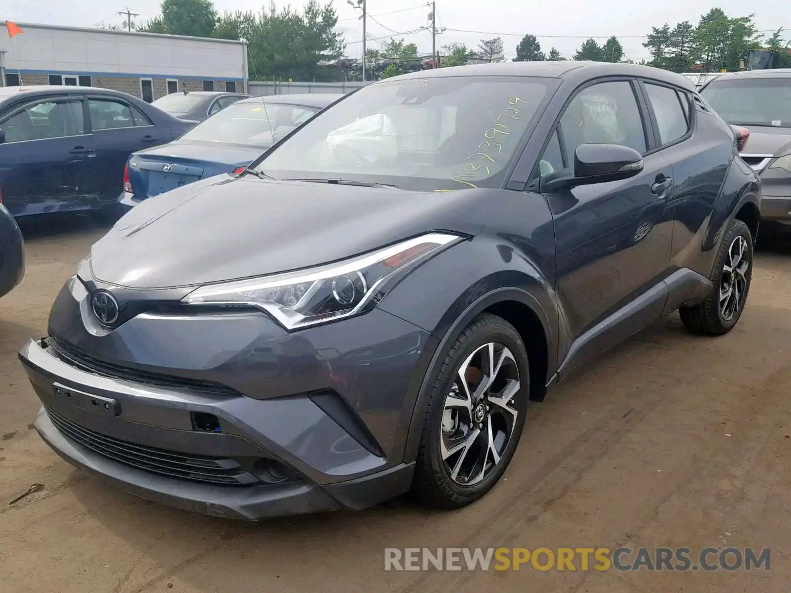 2 Photograph of a damaged car NMTKHMBX0KR075556 TOYOTA C-HR XLE 2019