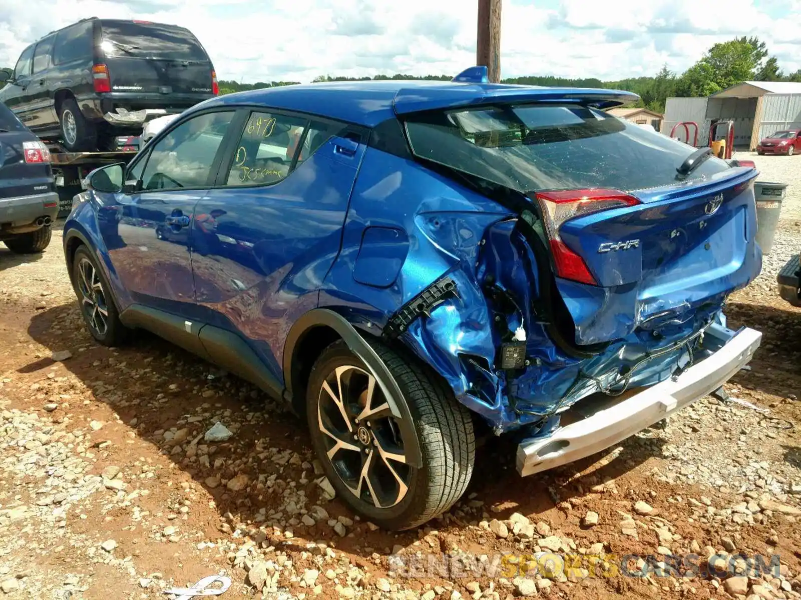 3 Photograph of a damaged car NMTKHMBX6KR075965 TOYOTA C-HR XLE 2019