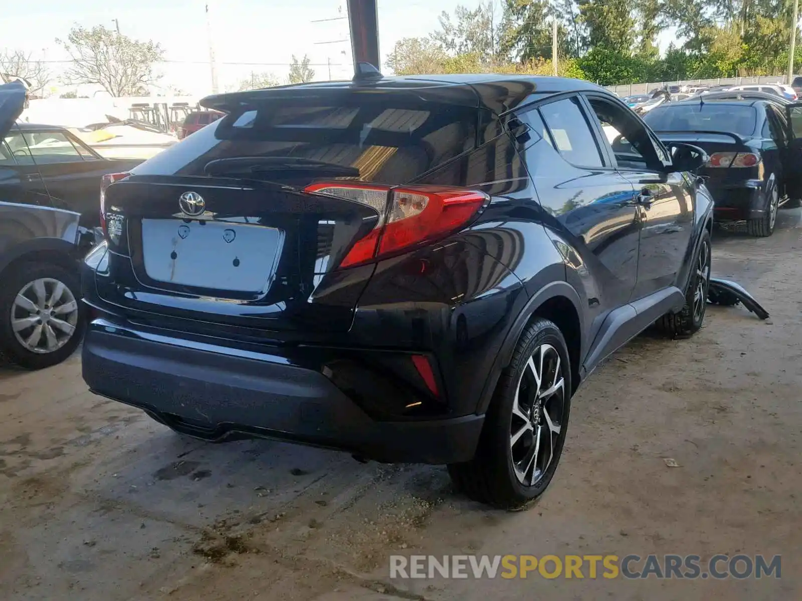 4 Photograph of a damaged car NMTKHMBX6KR080888 TOYOTA C-HR XLE 2019