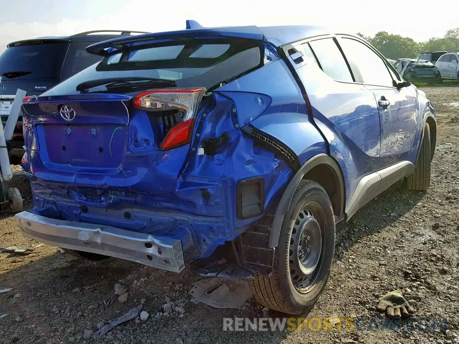 4 Photograph of a damaged car NMTKHMBX8KR082528 TOYOTA C-HR XLE 2019