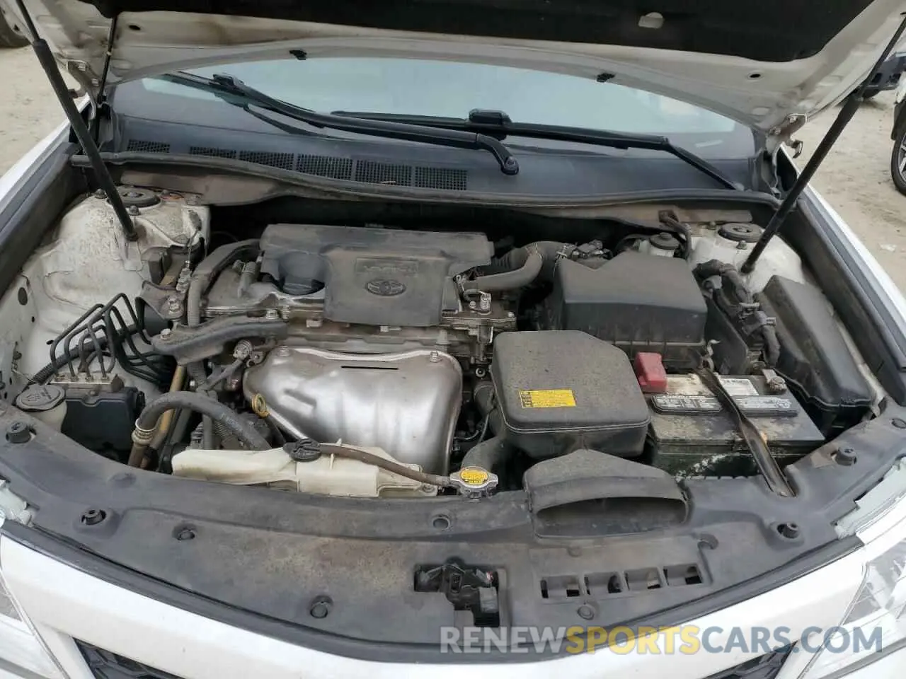 11 Photograph of a damaged car 4T1BF1FK2EU315190 TOYOTA CAMRY 2014