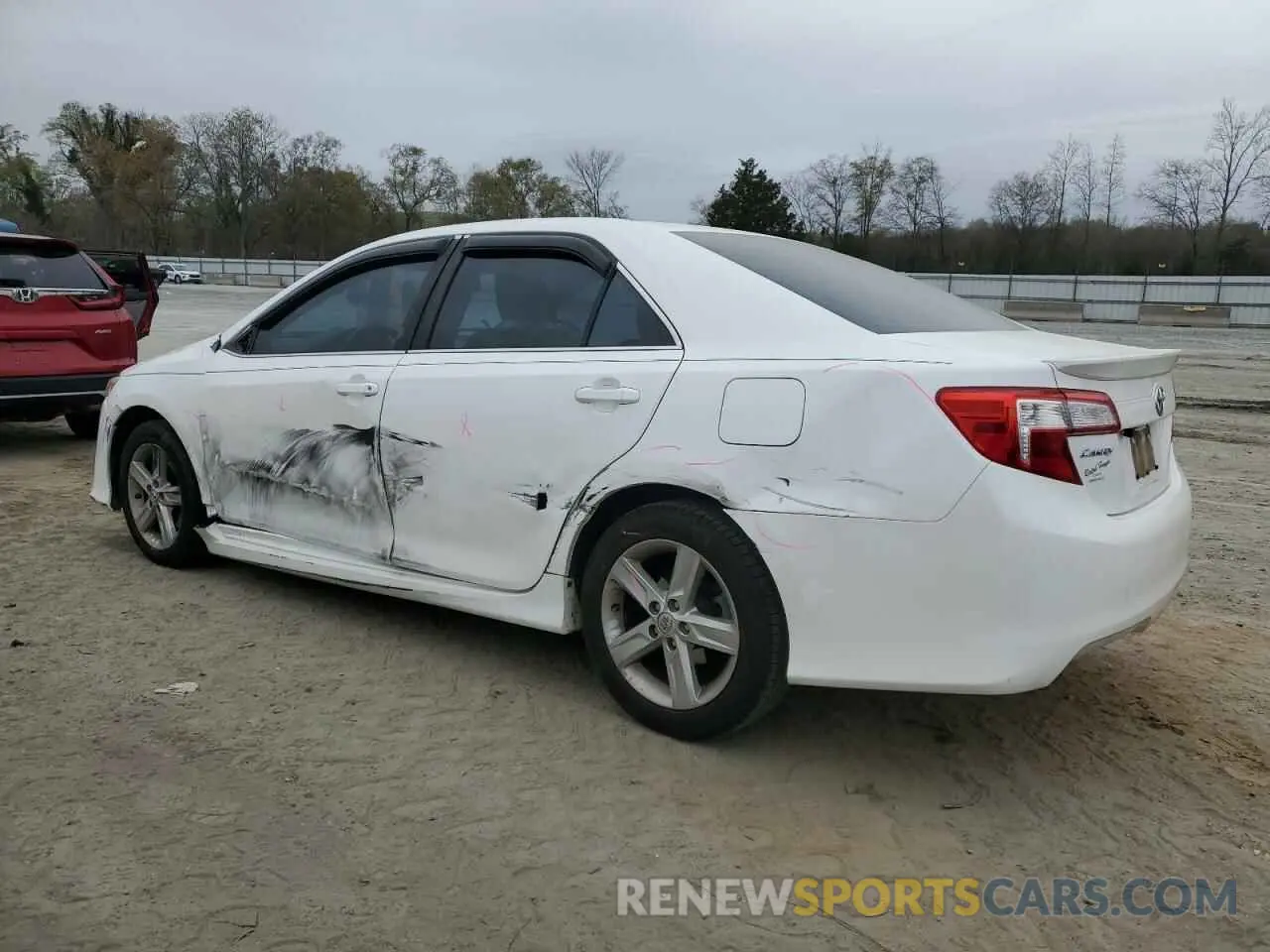 2 Photograph of a damaged car 4T1BF1FK2EU315190 TOYOTA CAMRY 2014