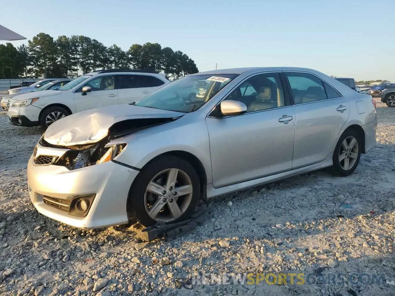 1 Photograph of a damaged car 4T1BF1FK8EU403550 TOYOTA CAMRY 2014
