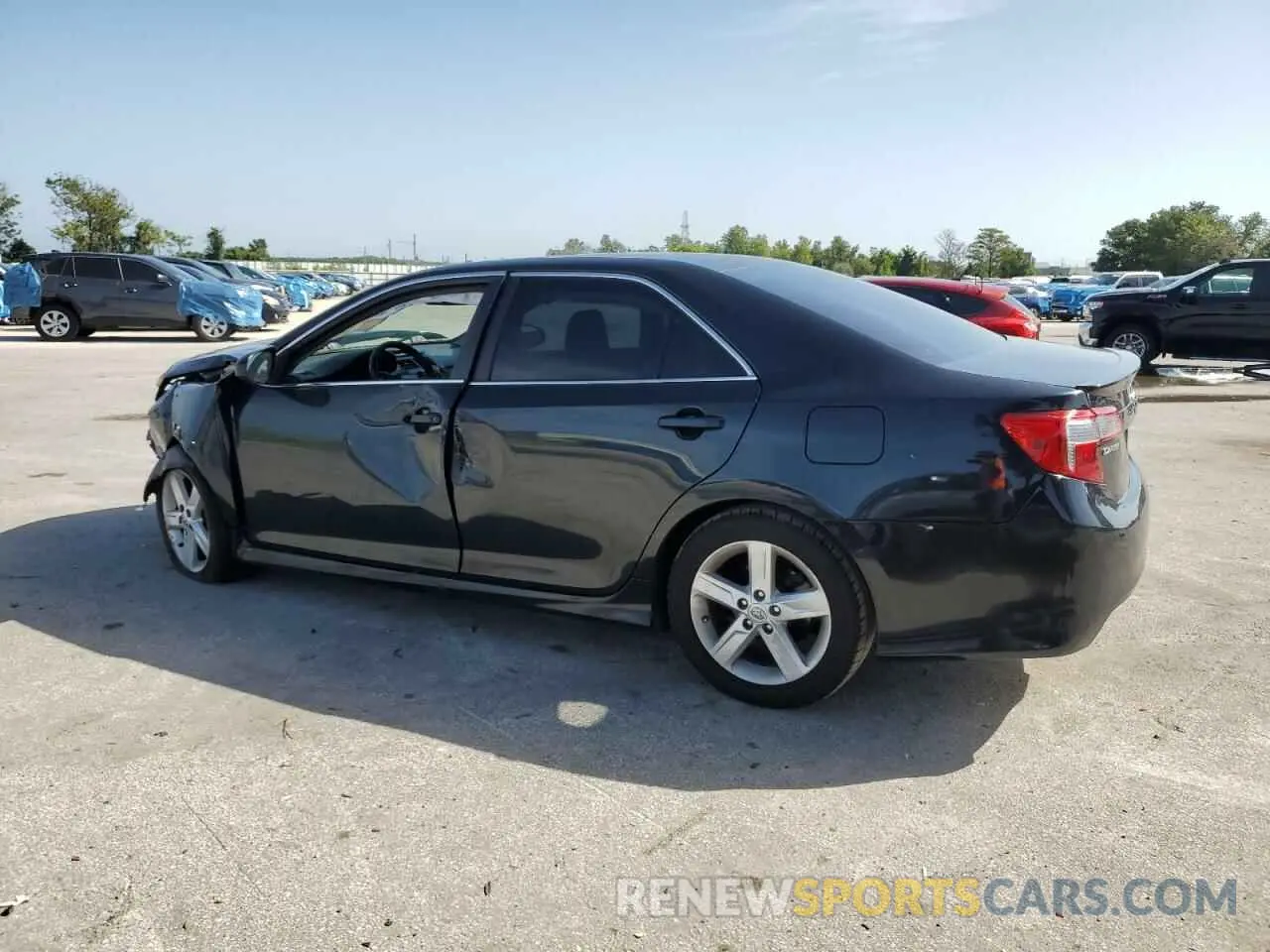 2 Photograph of a damaged car 4T1BF1FK8EU826919 TOYOTA CAMRY 2014