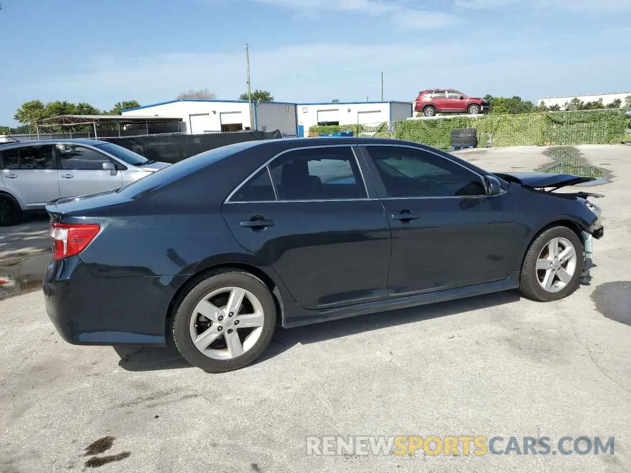 3 Photograph of a damaged car 4T1BF1FK8EU826919 TOYOTA CAMRY 2014
