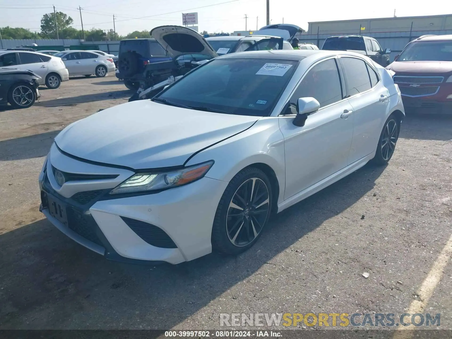 2 Photograph of a damaged car 4T1B61HK2JU026866 TOYOTA CAMRY 2018