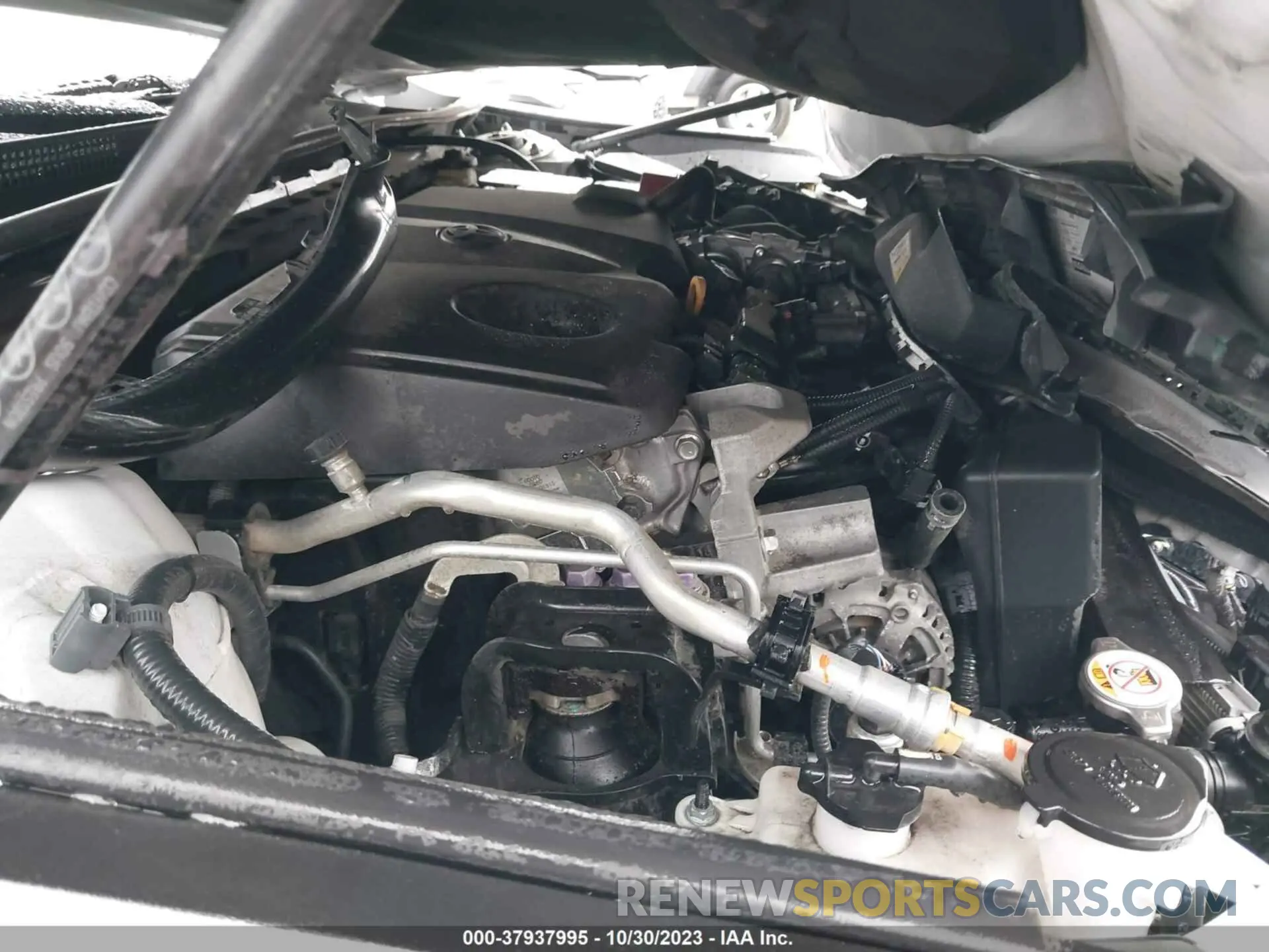 10 Photograph of a damaged car 4T1B61HK5JU642271 TOYOTA CAMRY 2018