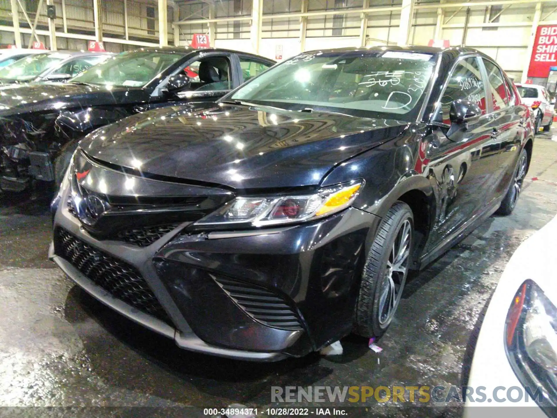 2 Photograph of a damaged car 001B11HK6KU745621 TOYOTA CAMRY 2019