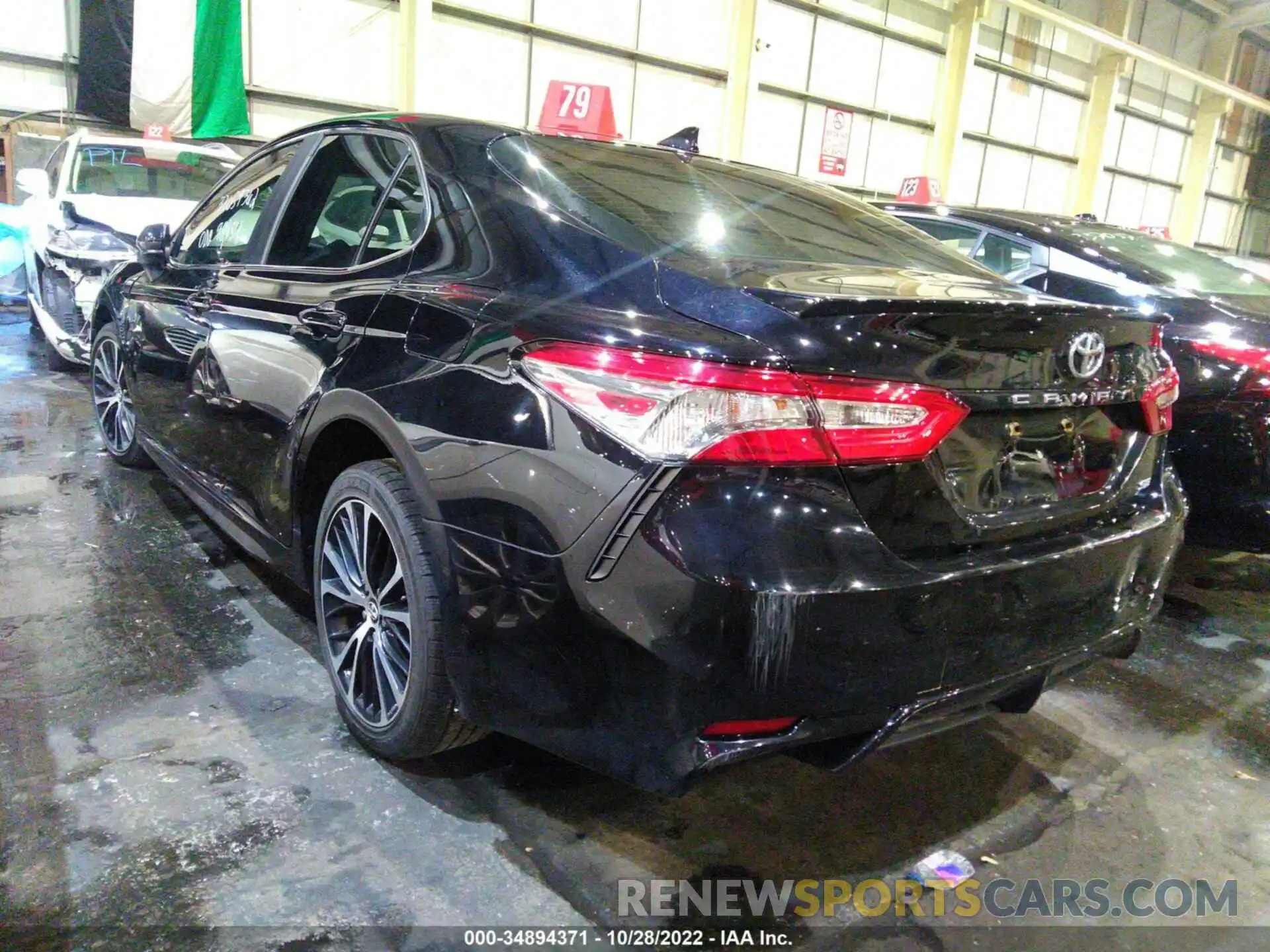 3 Photograph of a damaged car 001B11HK6KU745621 TOYOTA CAMRY 2019