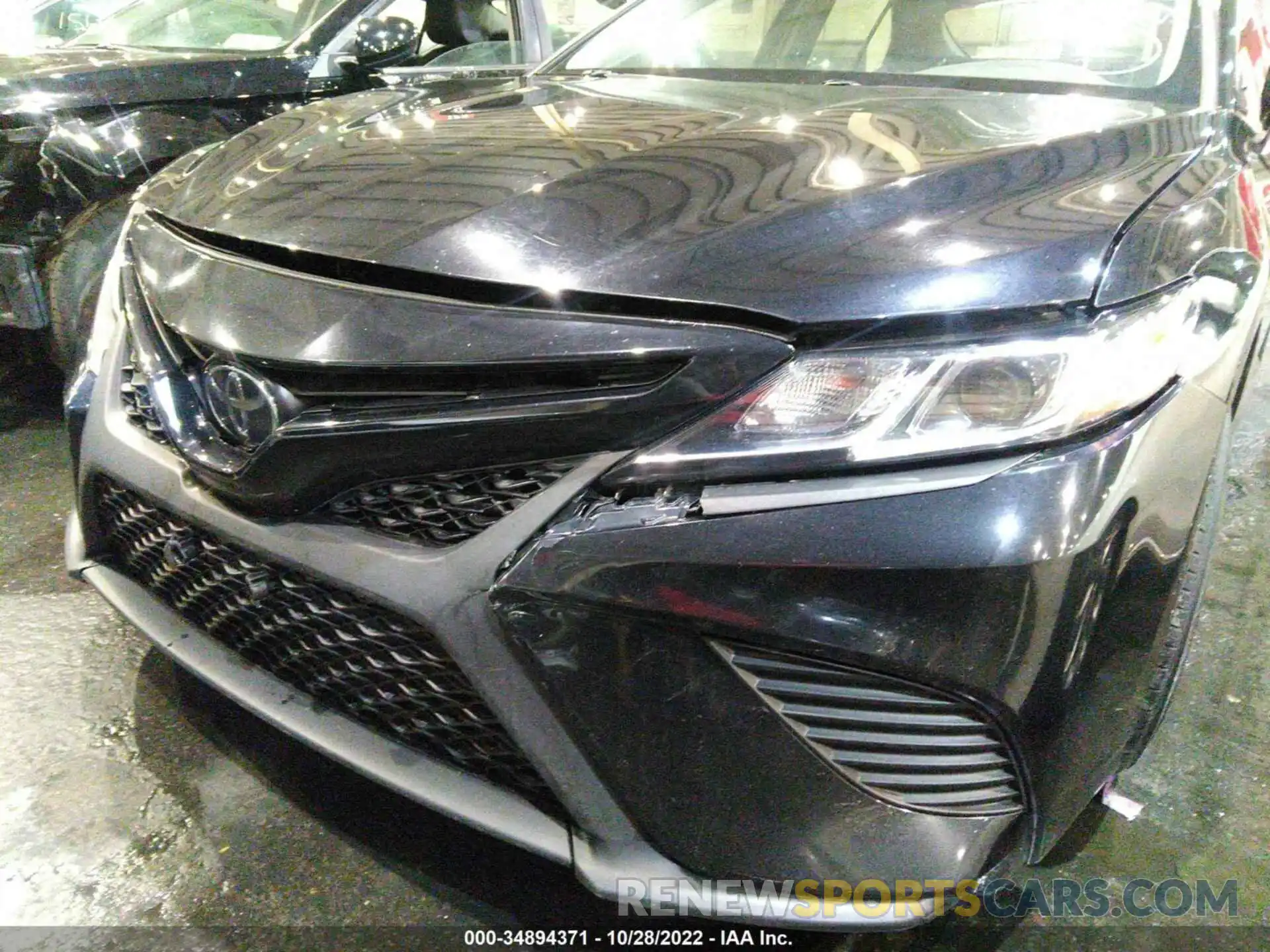 6 Photograph of a damaged car 001B11HK6KU745621 TOYOTA CAMRY 2019