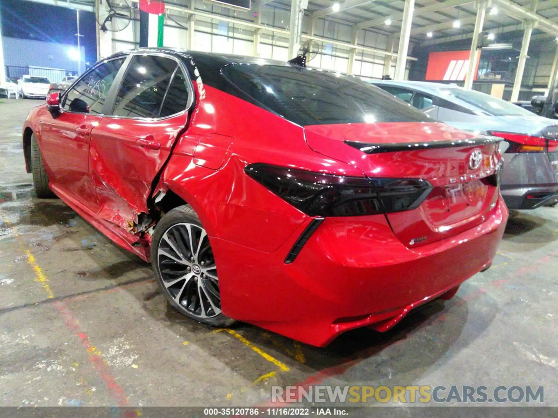 3 Photograph of a damaged car 001B11HK7KU176486 TOYOTA CAMRY 2019