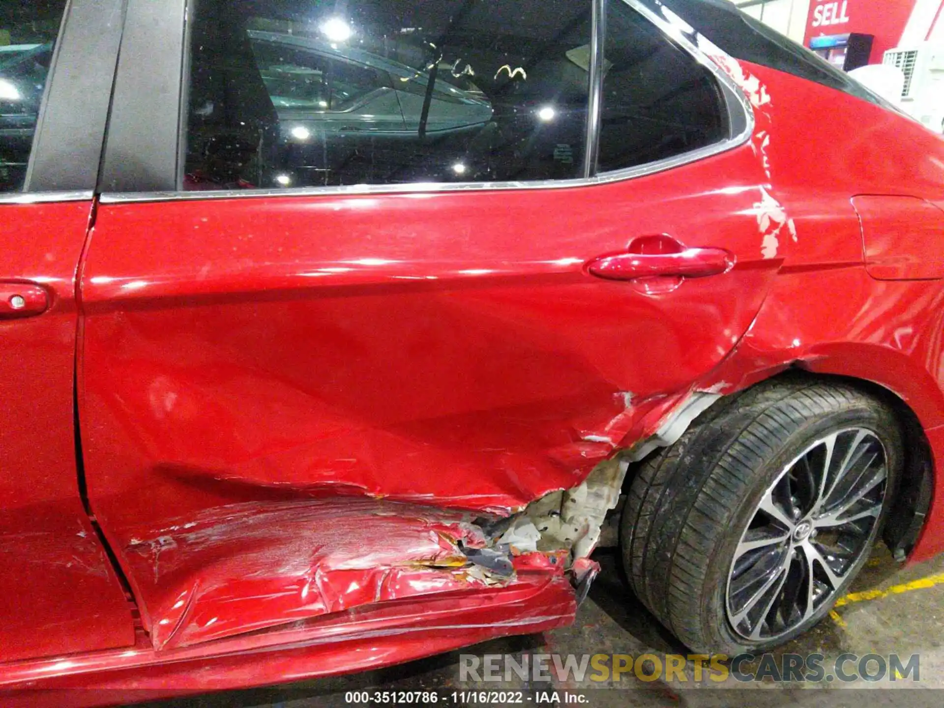 6 Photograph of a damaged car 001B11HK7KU176486 TOYOTA CAMRY 2019