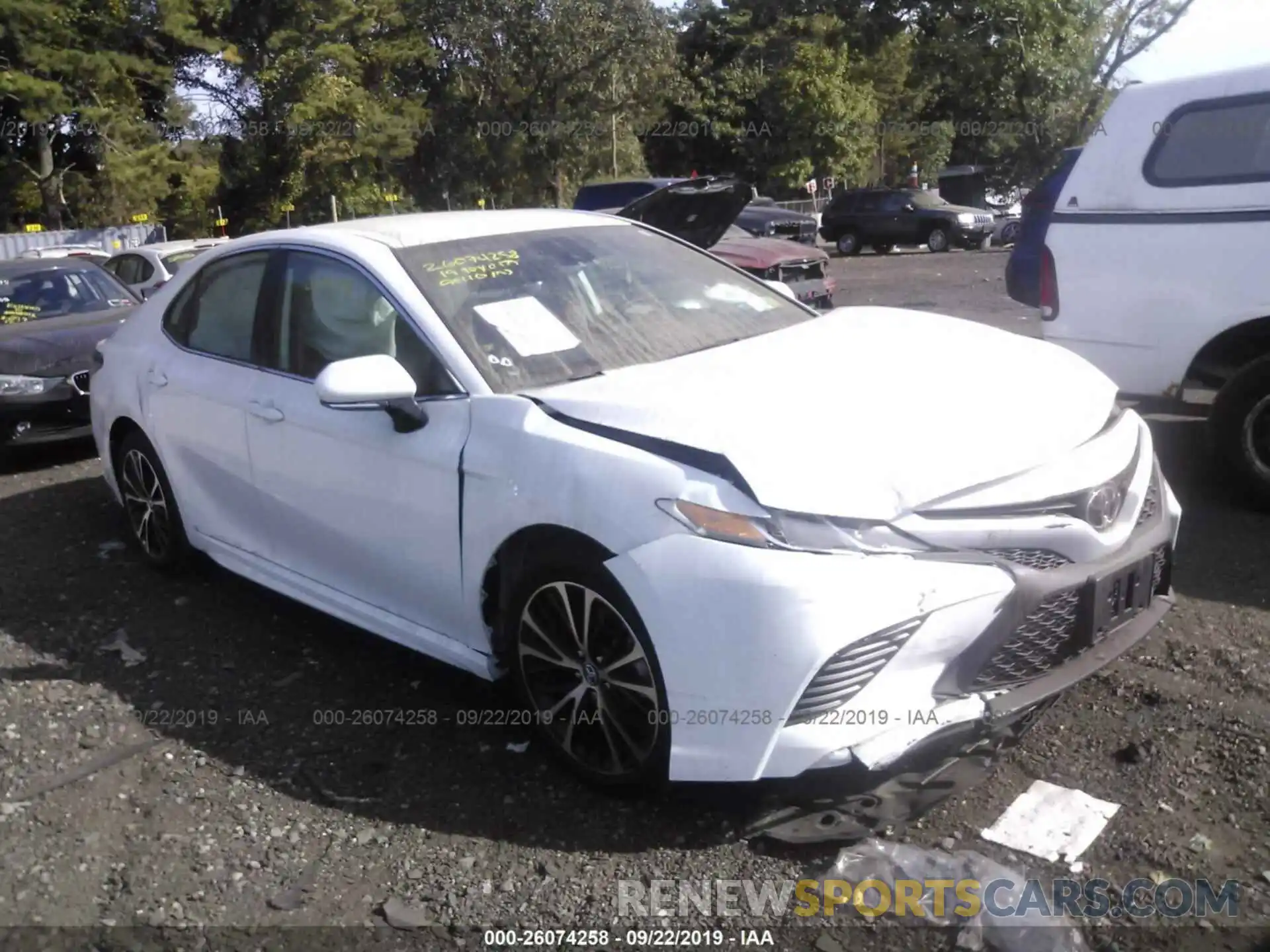 1 Photograph of a damaged car 4T1B11HK0KU159710 TOYOTA CAMRY 2019