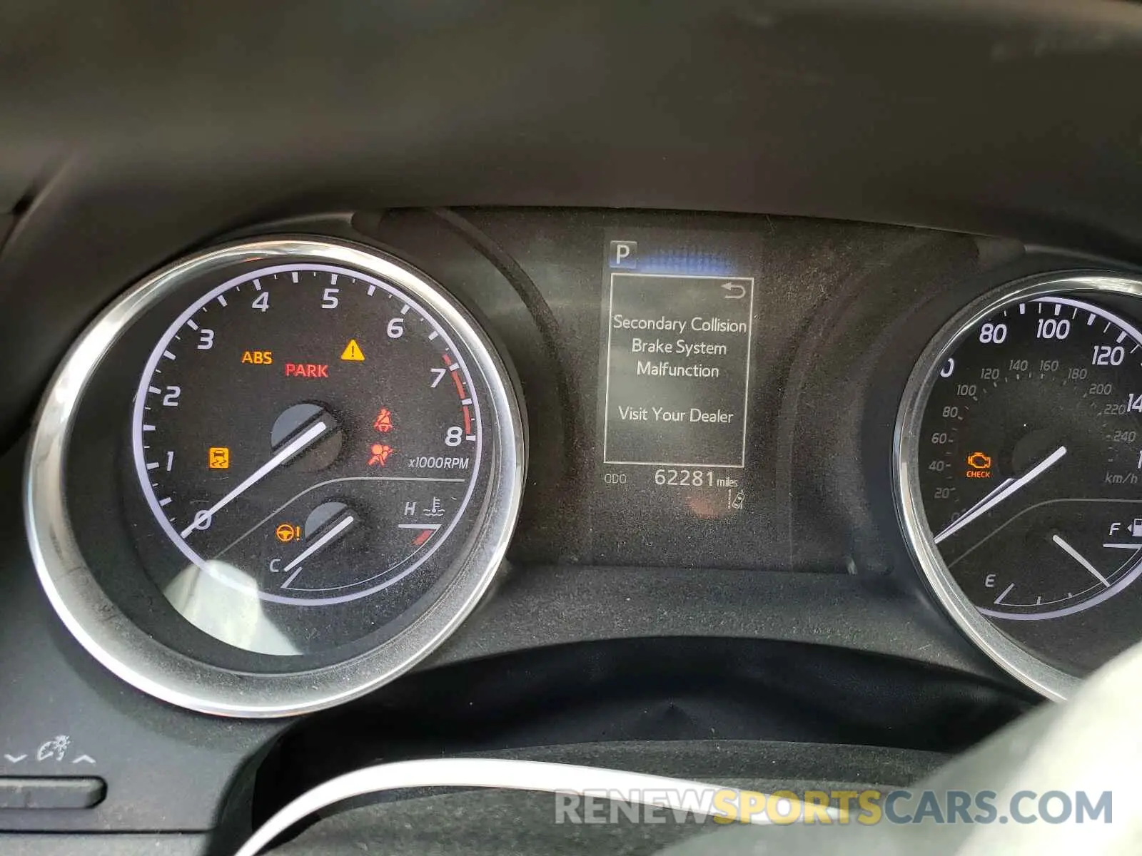 8 Photograph of a damaged car 4T1B11HK0KU162378 TOYOTA CAMRY 2019