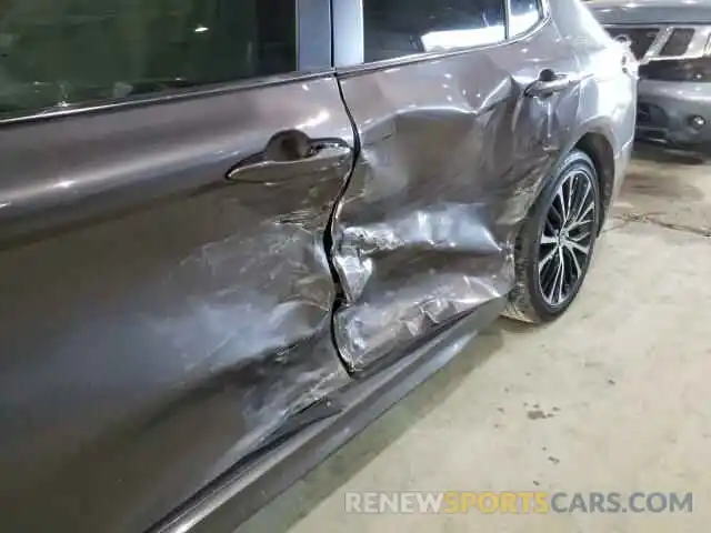 10 Photograph of a damaged car 4T1B11HK0KU167323 TOYOTA CAMRY 2019