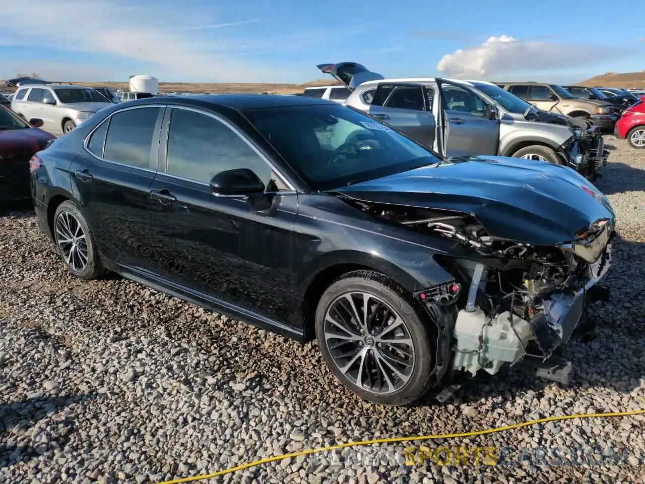 4 Photograph of a damaged car 4T1B11HK0KU170612 TOYOTA CAMRY 2019