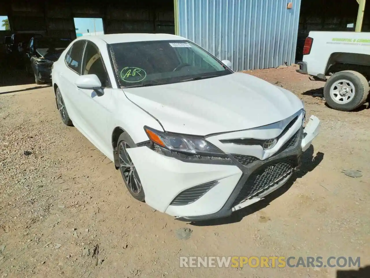 1 Photograph of a damaged car 4T1B11HK0KU170738 TOYOTA CAMRY 2019