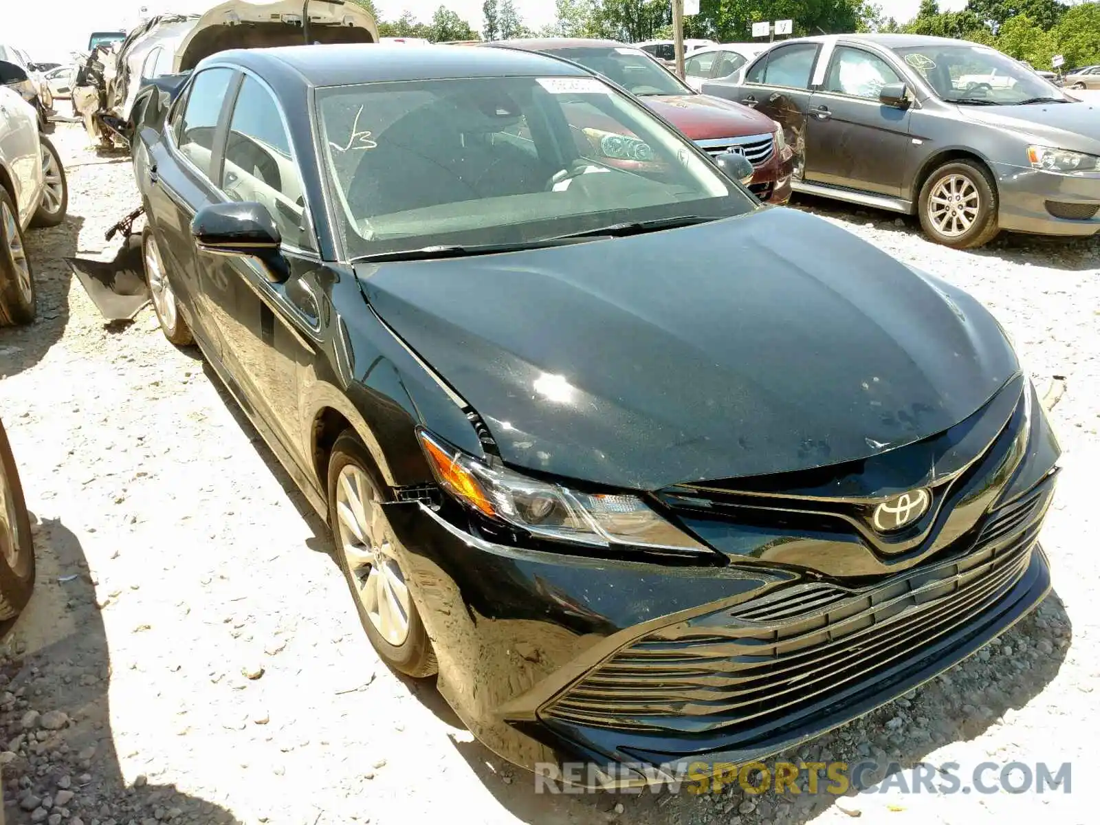 1 Photograph of a damaged car 4T1B11HK0KU171632 TOYOTA CAMRY 2019