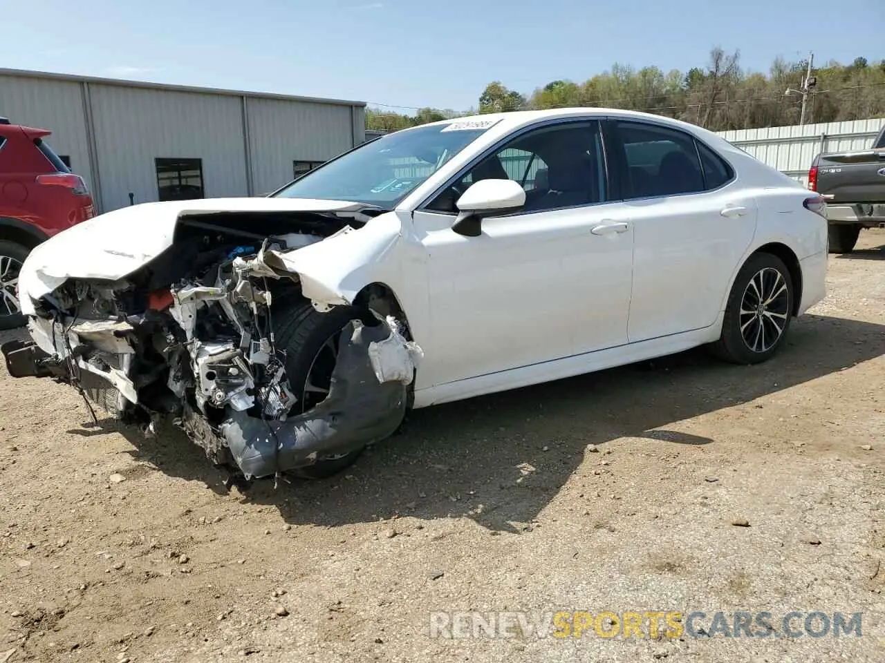 1 Photograph of a damaged car 4T1B11HK0KU173428 TOYOTA CAMRY 2019