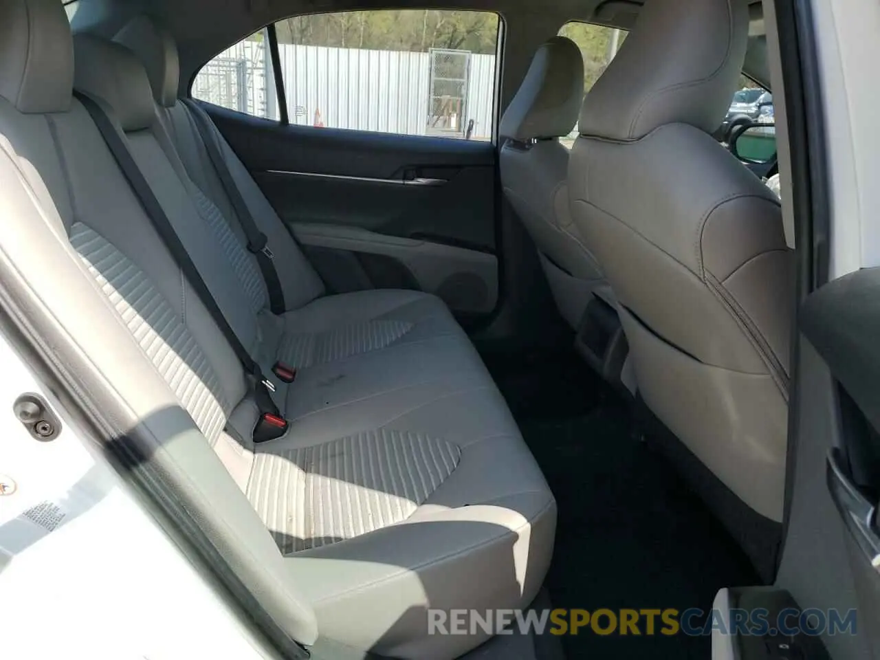 11 Photograph of a damaged car 4T1B11HK0KU173428 TOYOTA CAMRY 2019