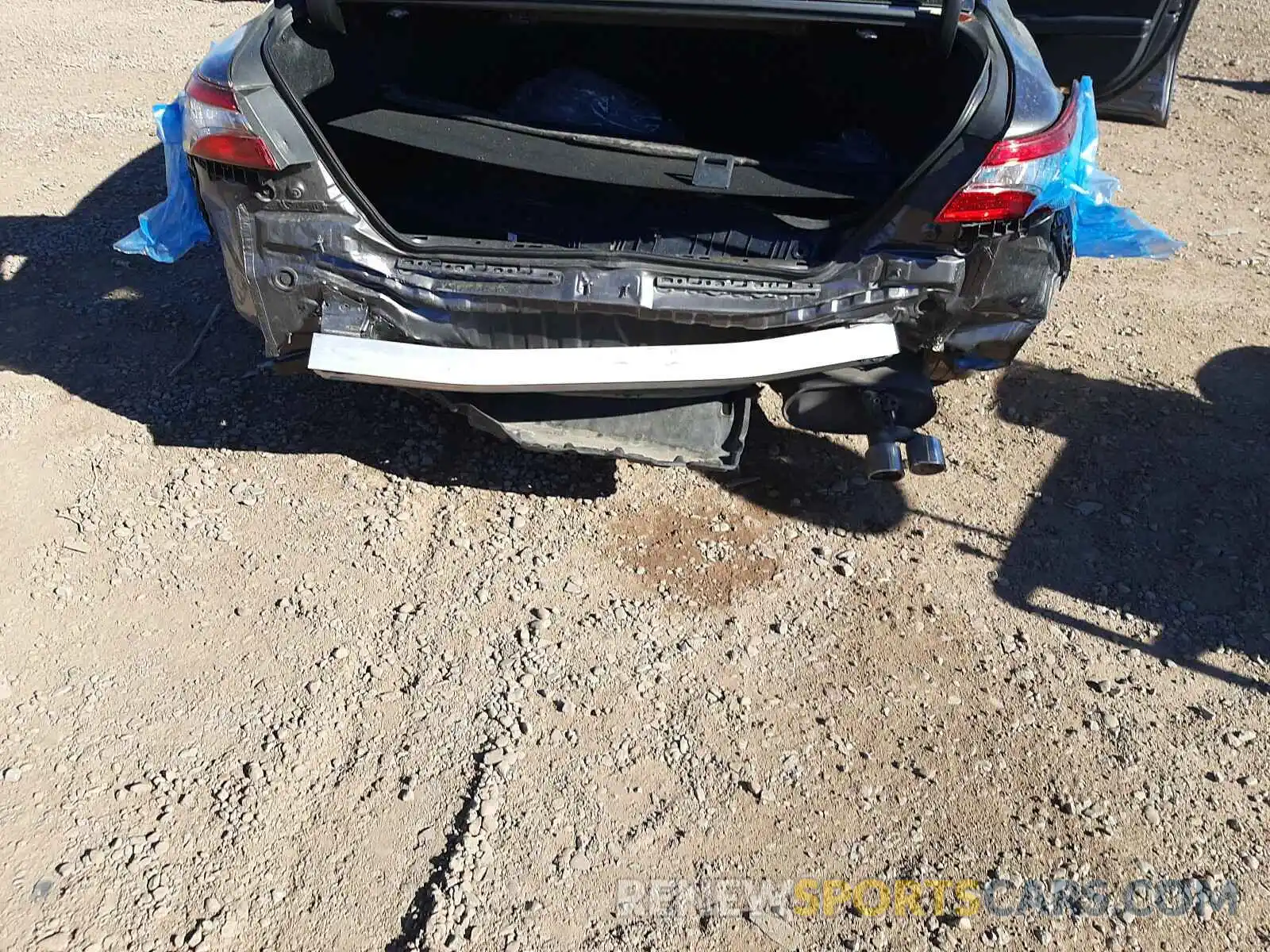 9 Photograph of a damaged car 4T1B11HK0KU175003 TOYOTA CAMRY 2019