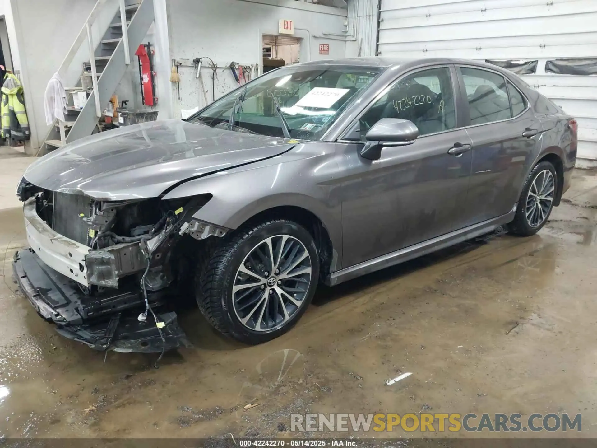 2 Photograph of a damaged car 4T1B11HK0KU175647 TOYOTA CAMRY 2019