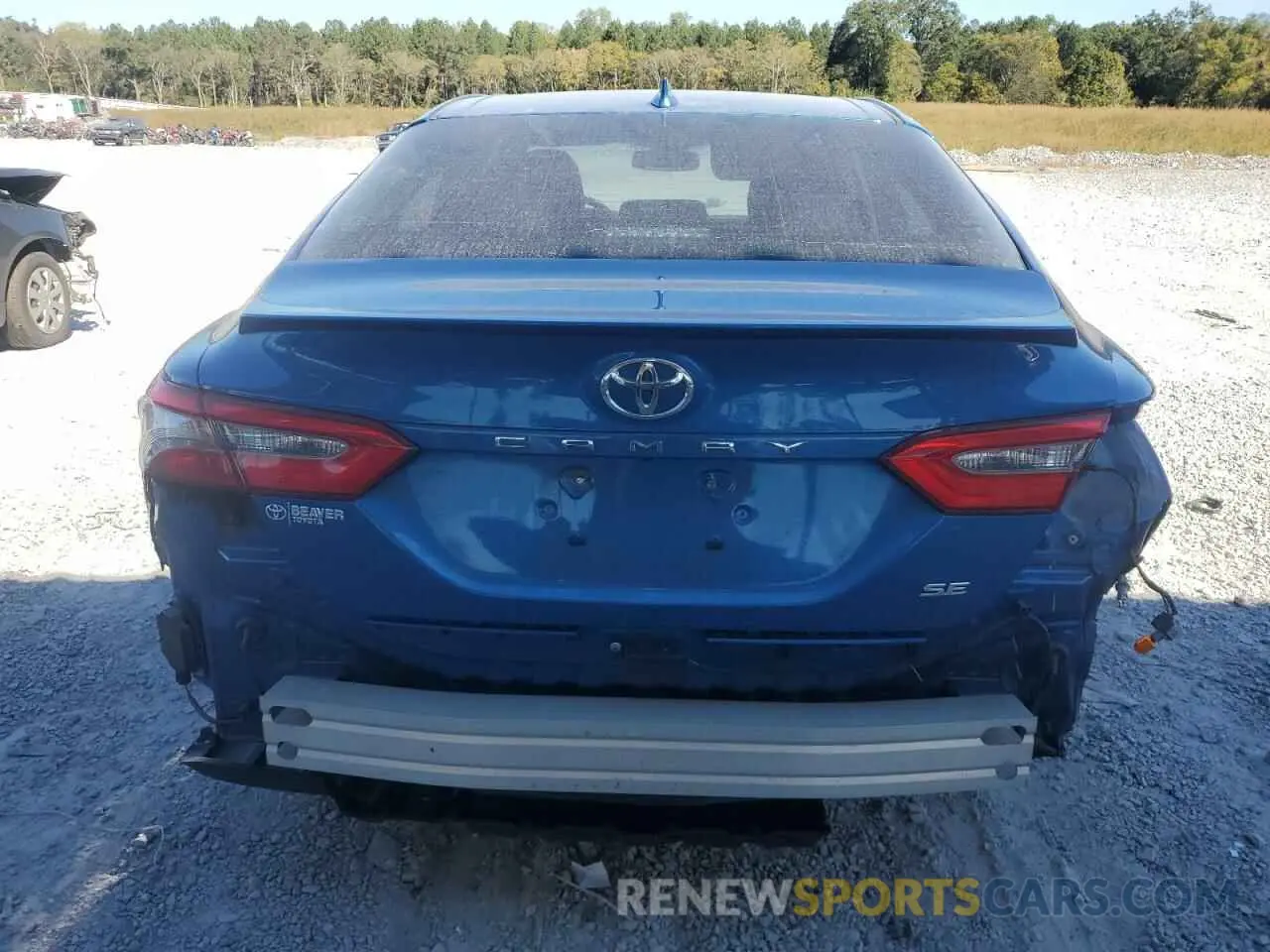6 Photograph of a damaged car 4T1B11HK0KU179374 TOYOTA CAMRY 2019