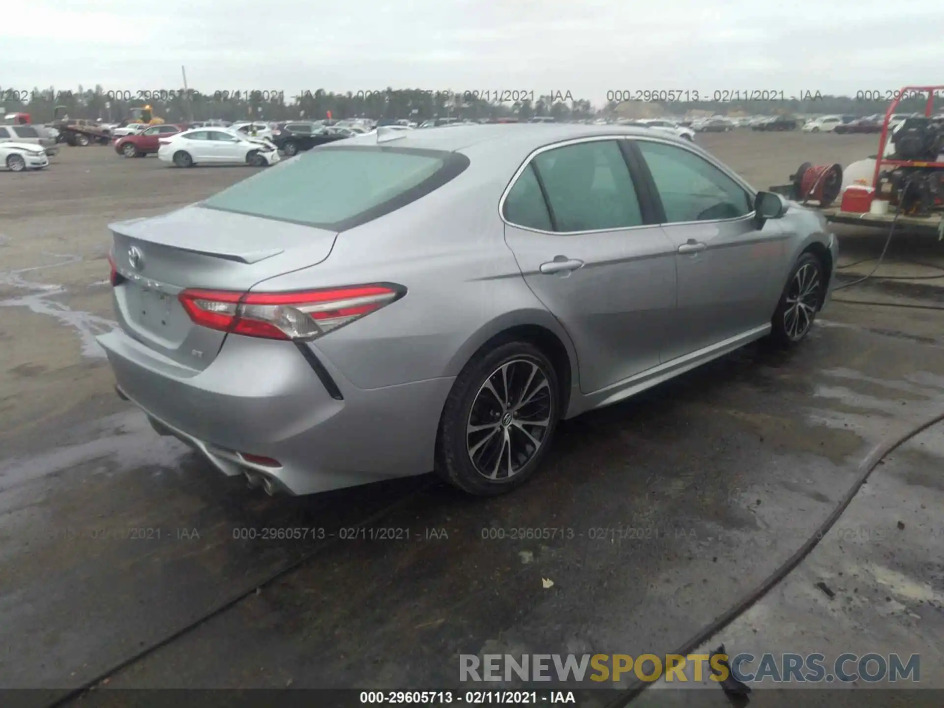 4 Photograph of a damaged car 4T1B11HK0KU180623 TOYOTA CAMRY 2019