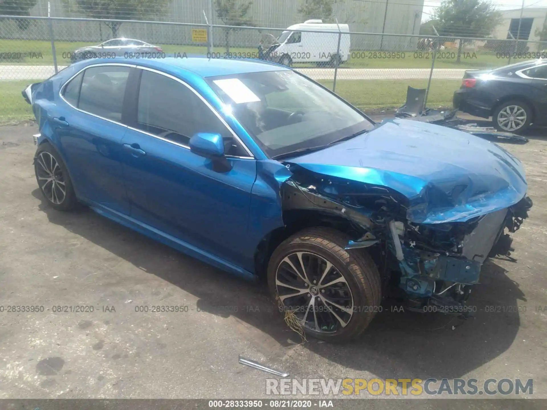 1 Photograph of a damaged car 4T1B11HK0KU182159 TOYOTA CAMRY 2019